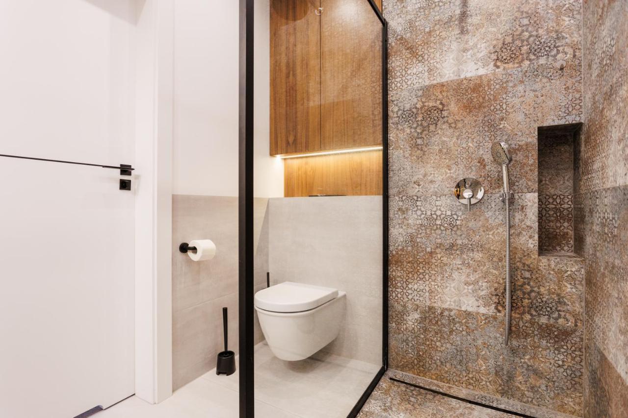 Of The Kings-julia Appartement *