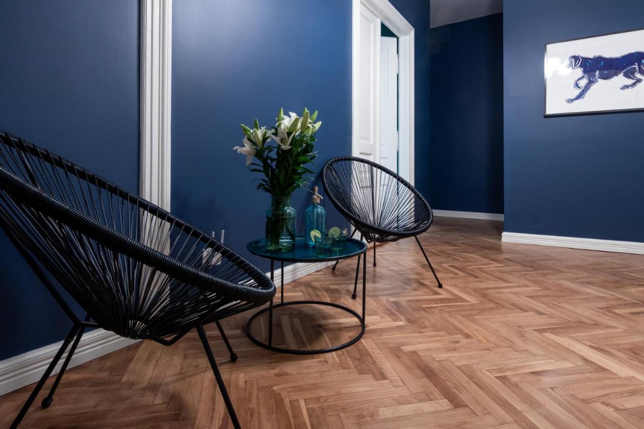 Barbacan - Old Town - By Upstairs * Krakow