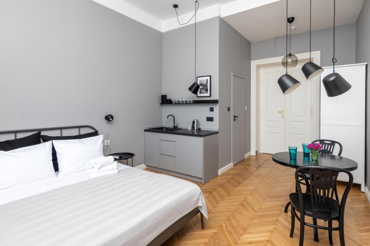 Barbacan - Old Town - By Upstairs * Krakow