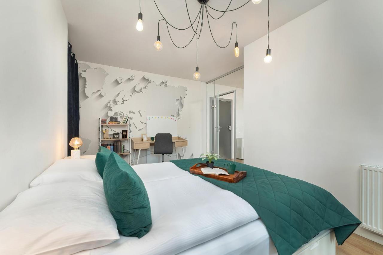 Solna Cracow Air-conditioned With Balcony By Renters * Cracóvia