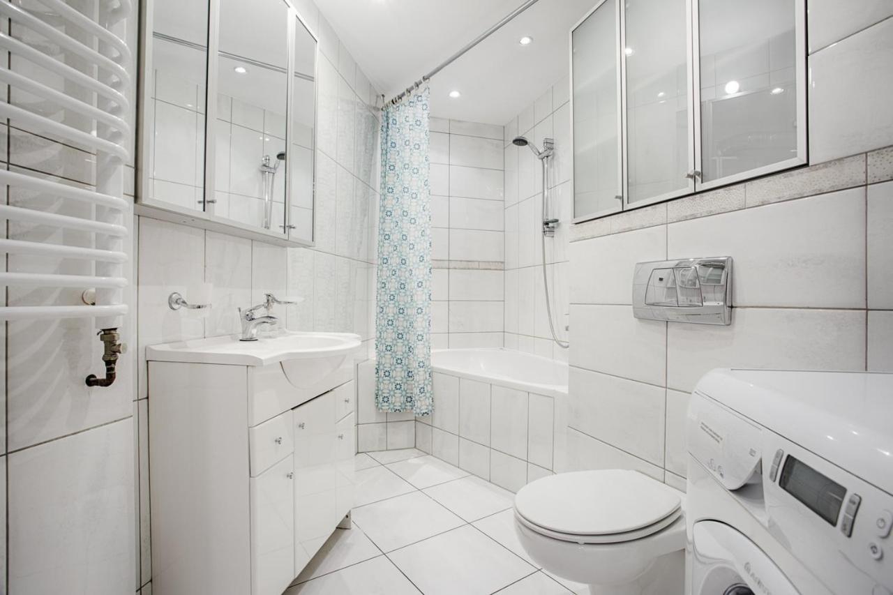 By Tyzenhauz Apartament Kraków