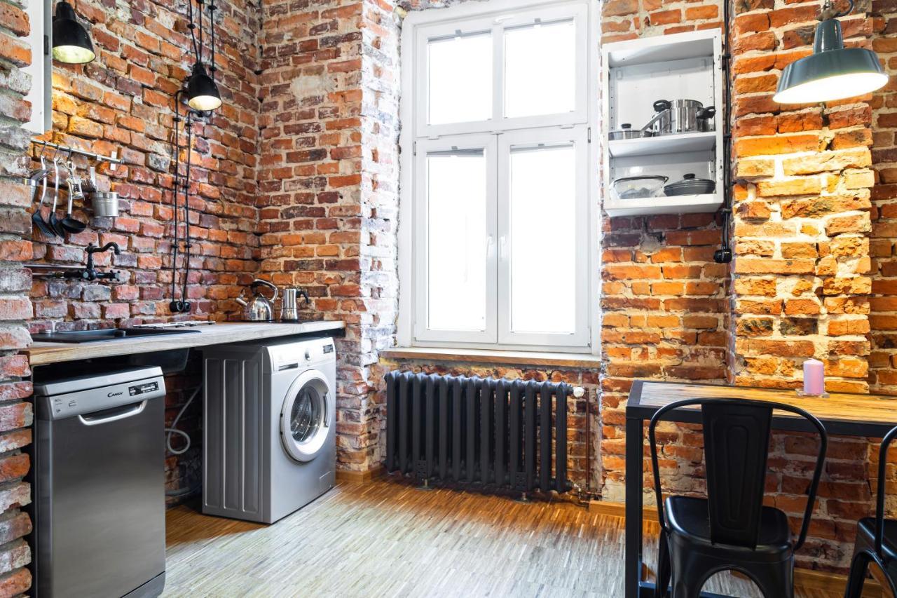 Apartament Househost Apartmeni: Podbrzezie 2/20 *