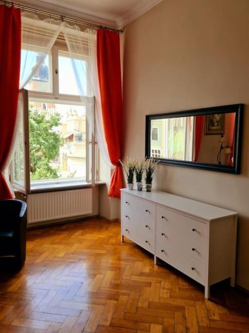Royal Palace From The 14th Century - 125 M2 Apartment Krakau