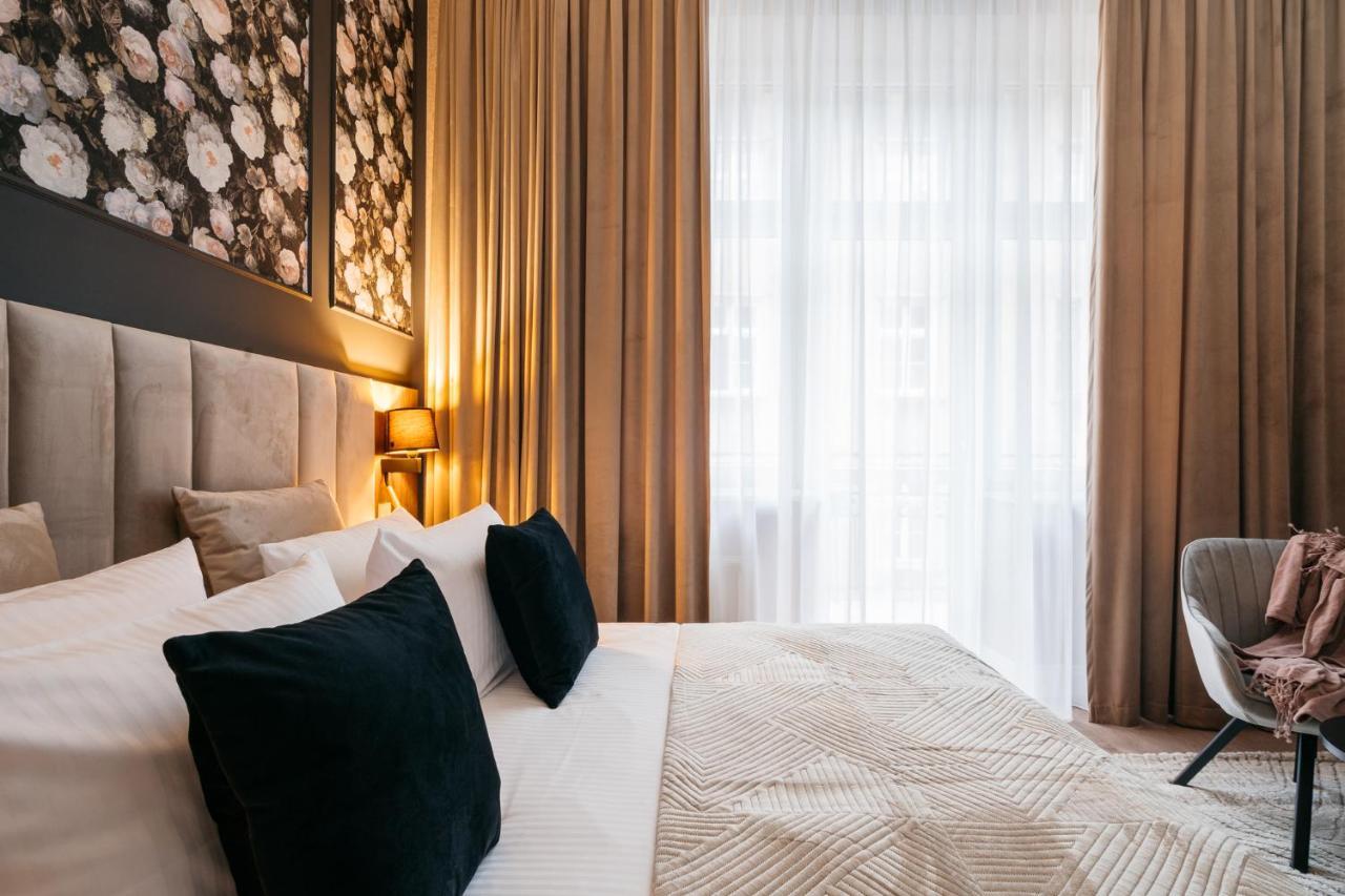 White Lotus - Loftaffair Collection Apartment