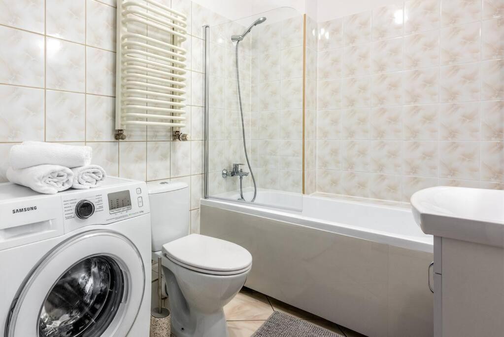 Ap. Olimpia 1 Pok. 2 Osoby, Downtown, Free Parking Appartement *