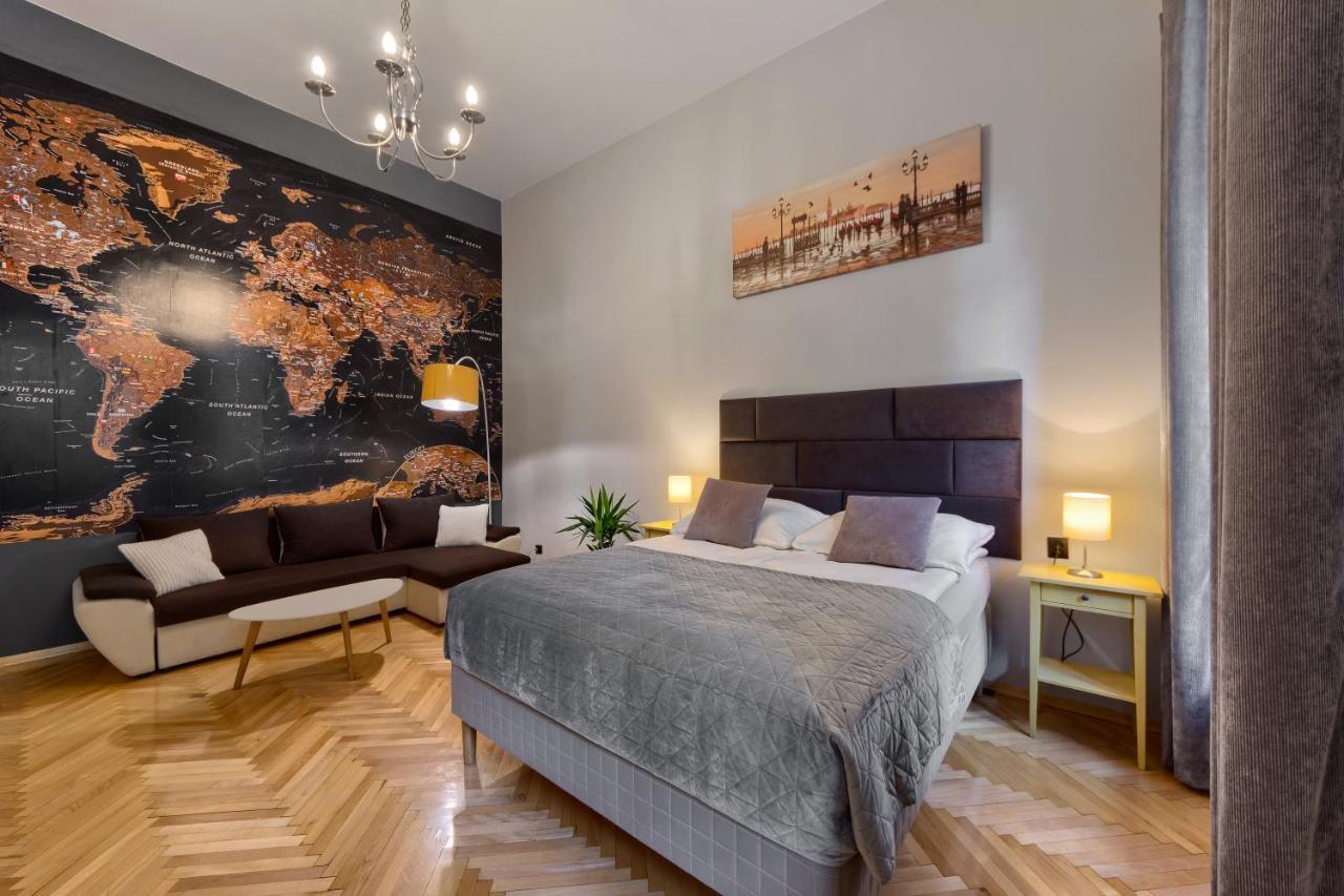 Apartment Comfortable In The Old Town Of *