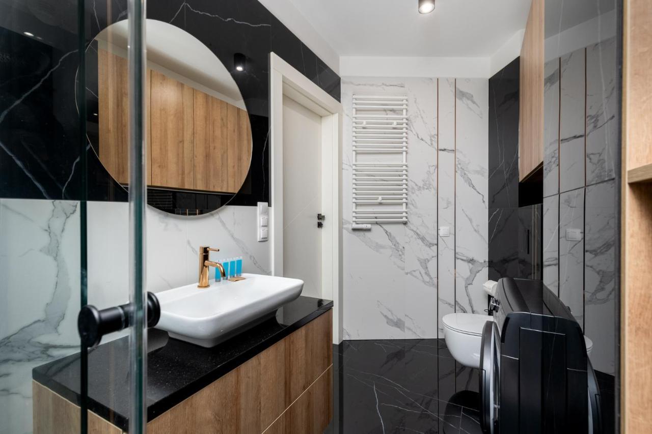 Wislane Tarasy 2.0 Modern Apartment