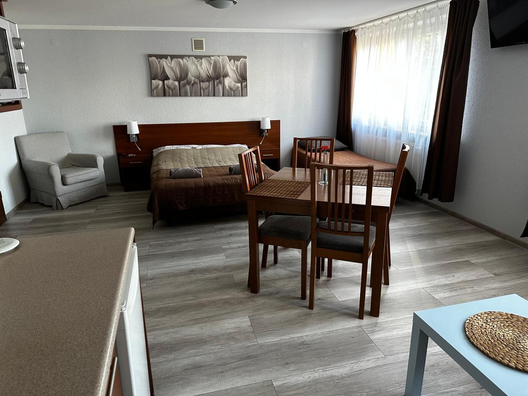 Kompleks Apartament-serwis Apartment *