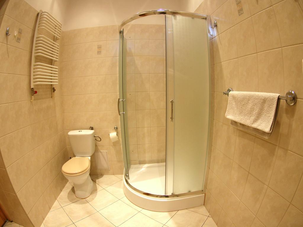 Old Town Apartment *