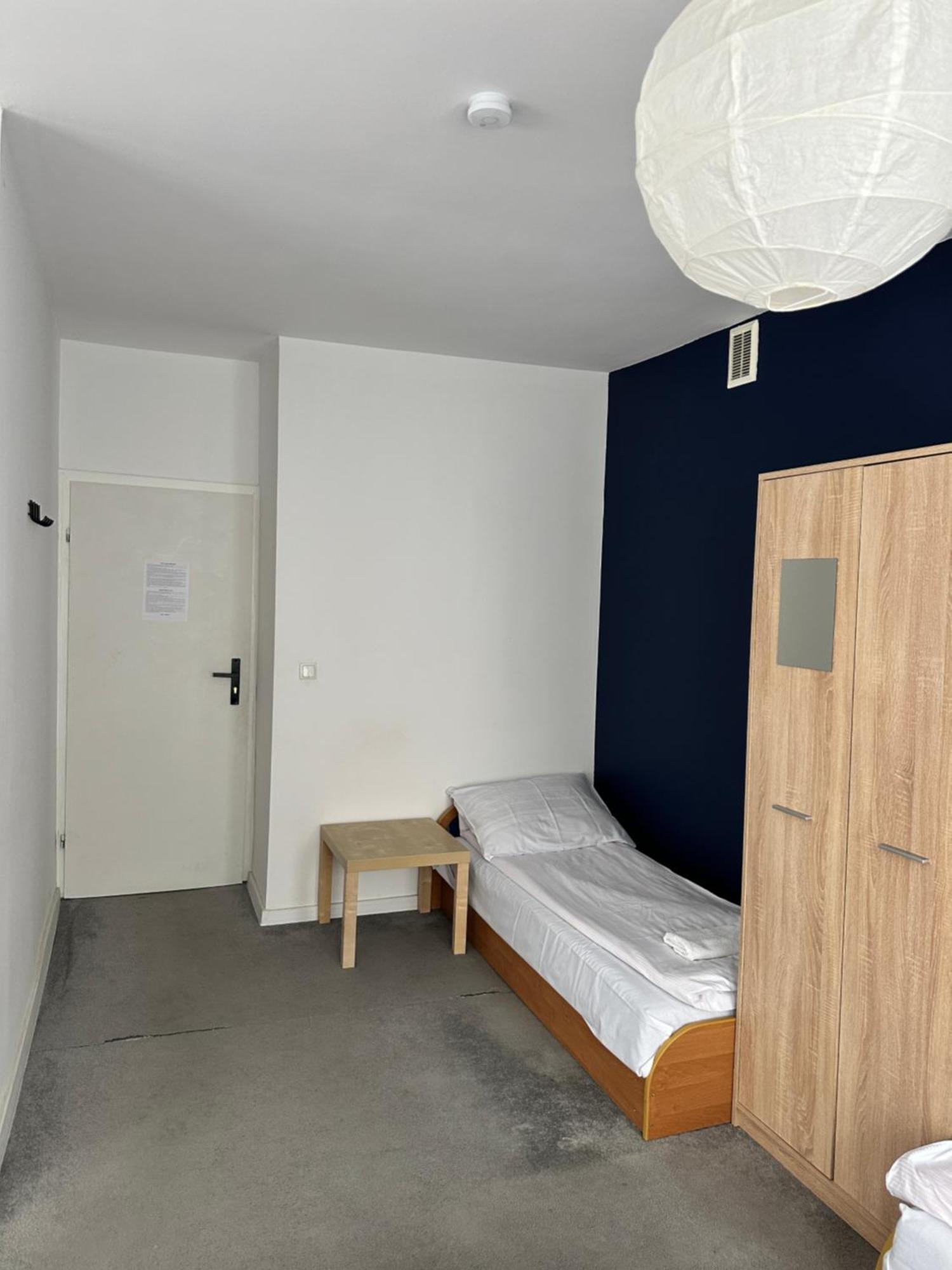 Demi Hostel