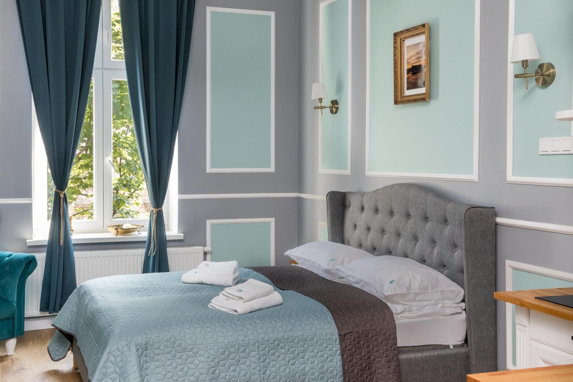 Appartement Karmelicka Stylish In Cracow By Renters