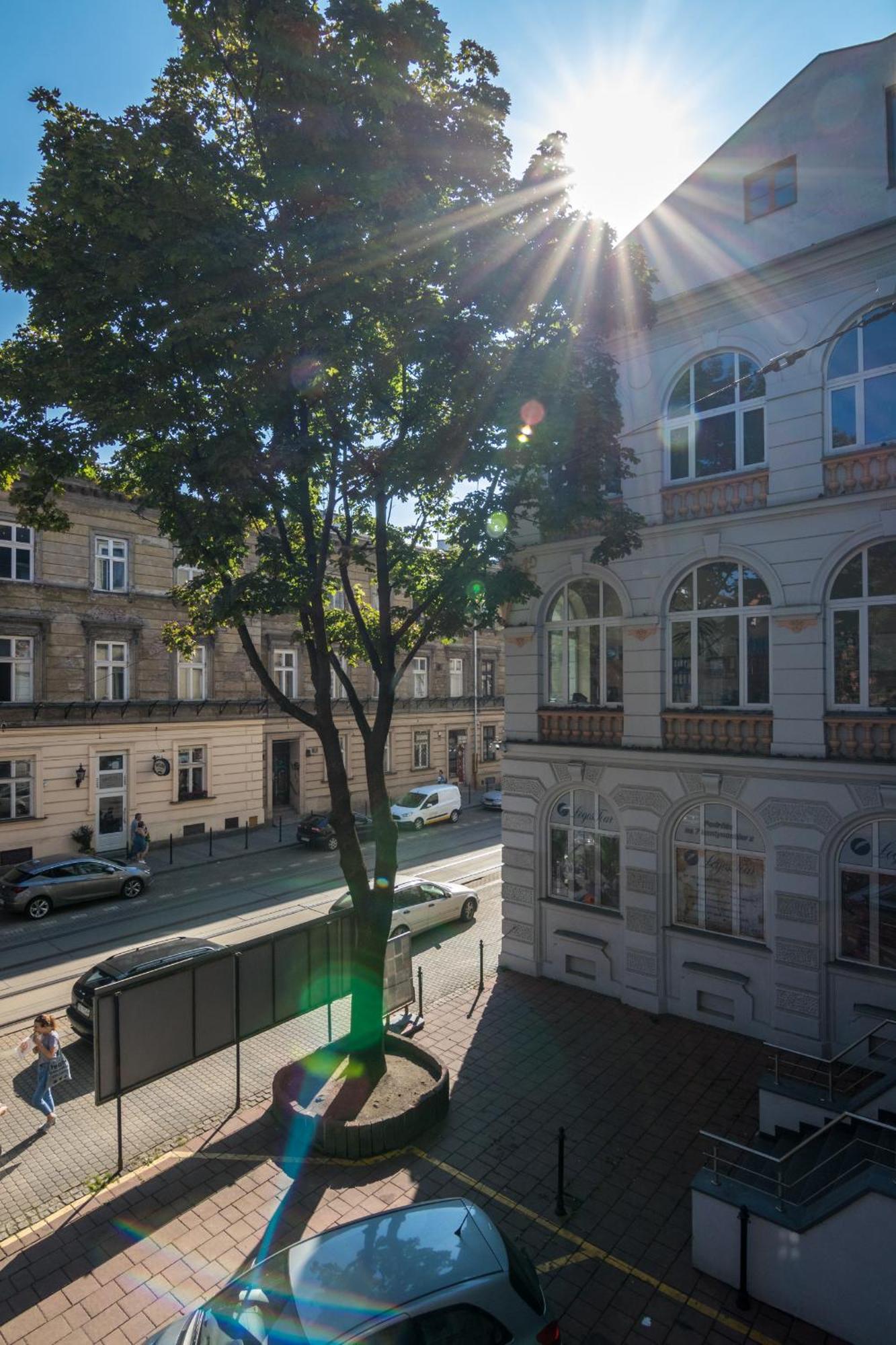 Appartement Karmelicka Stylish In Cracow By Renters Krakau