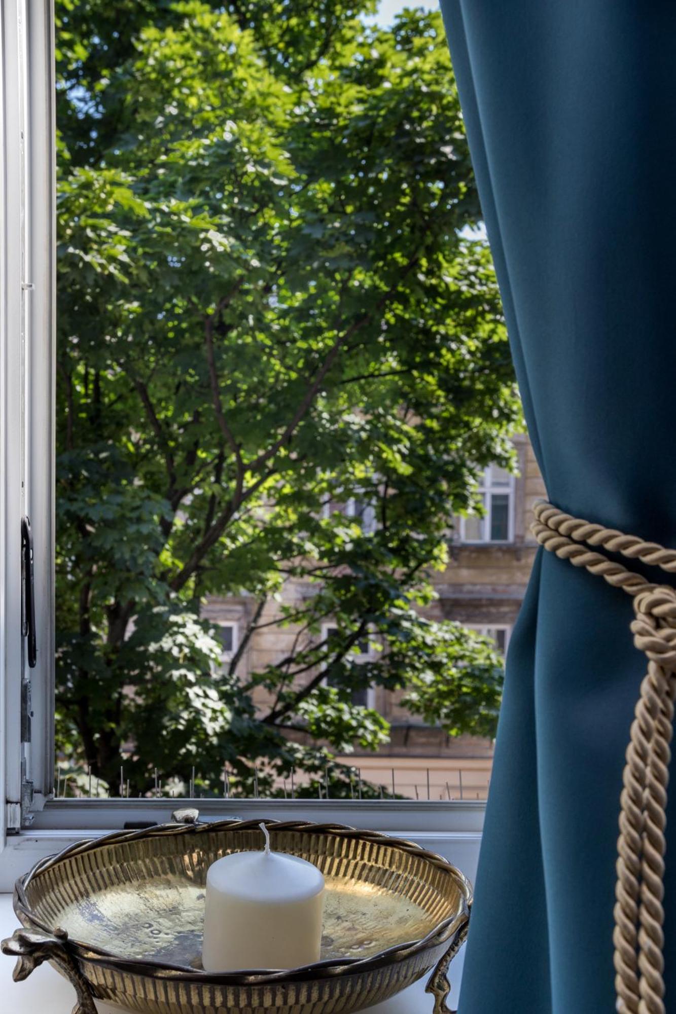 Karmelicka Stylish In Cracow By Renters Appartement