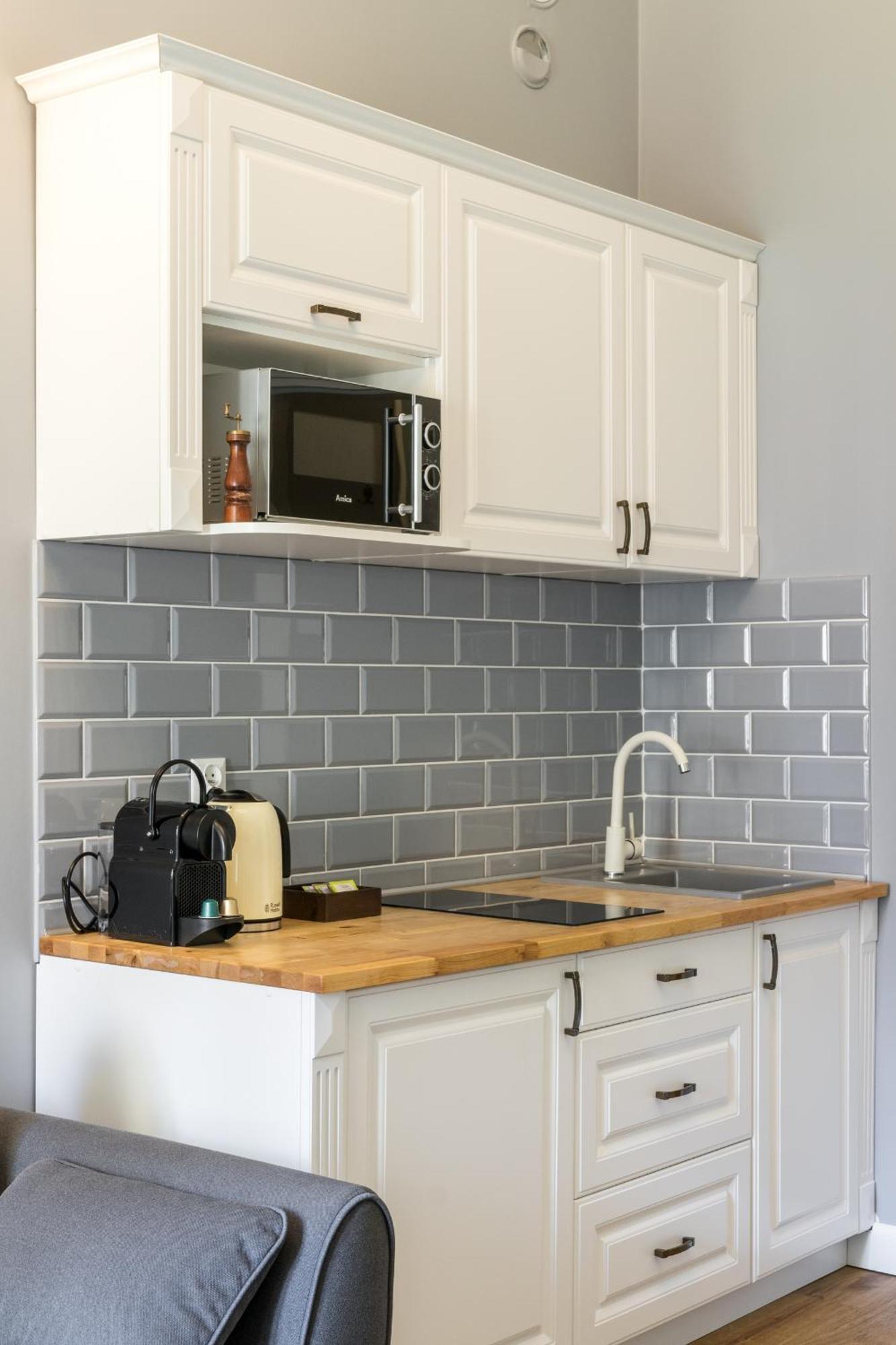 Appartement Karmelicka Stylish In Cracow By Renters Krakau