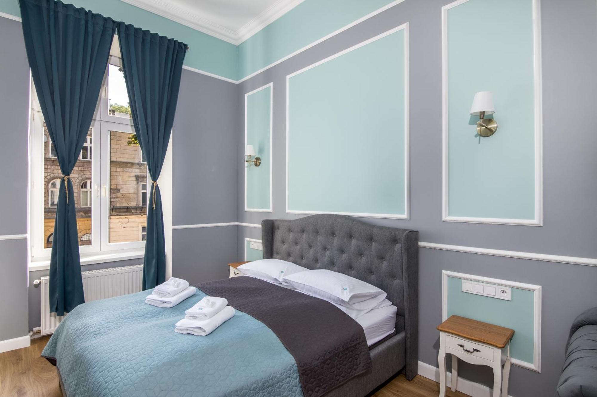 Appartement Karmelicka Stylish In Cracow By Renters Krakau