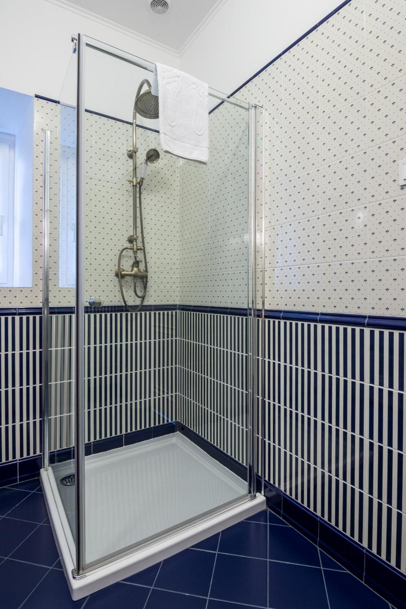 Karmelicka Stylish In Cracow By Renters Appartement