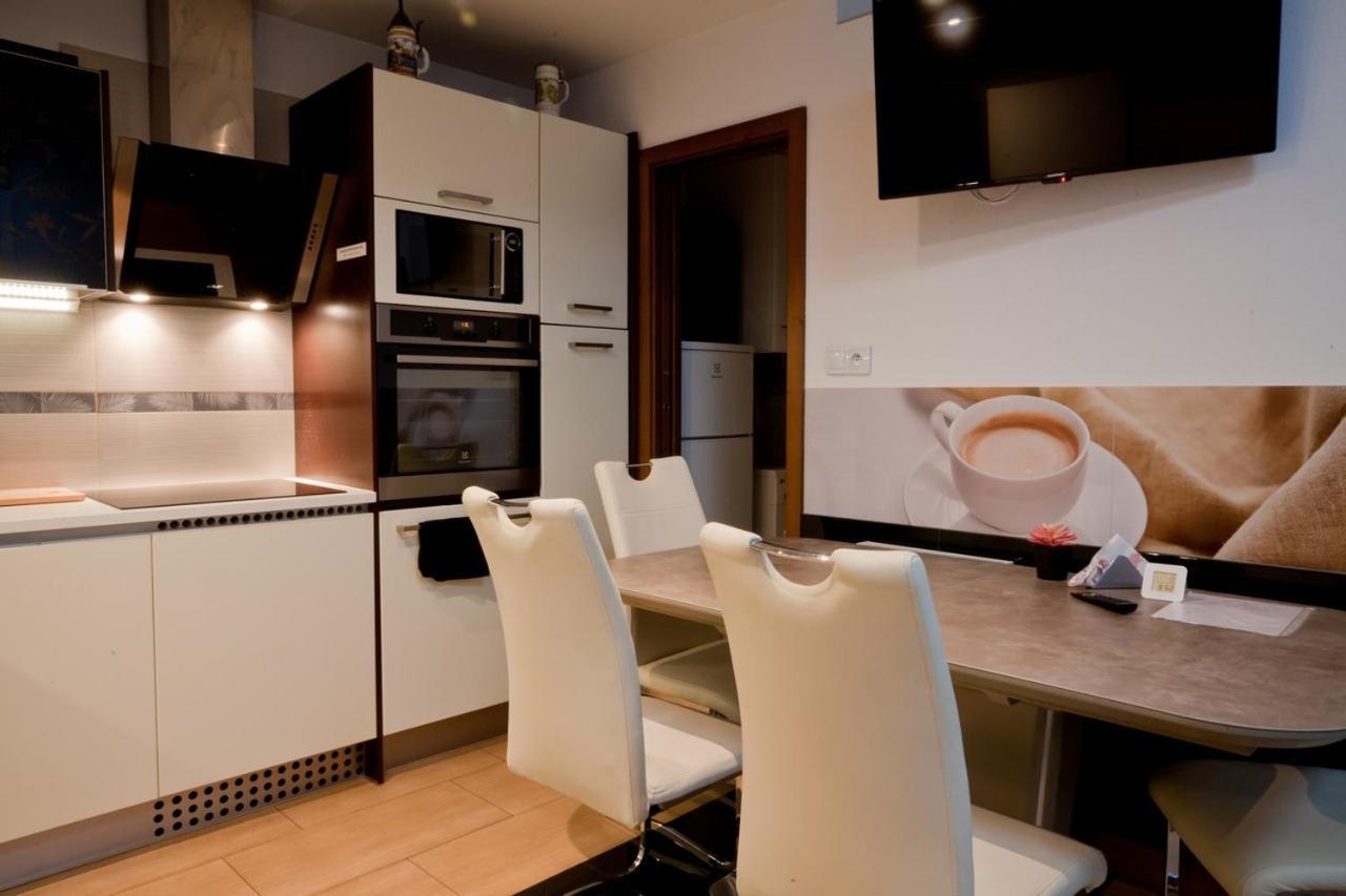 Magic Apartment