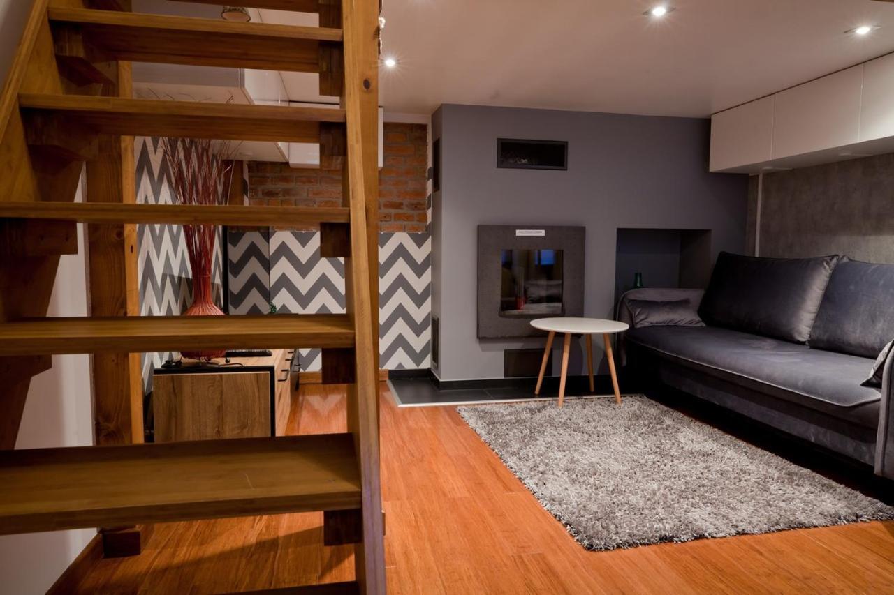 Magic Apartment *