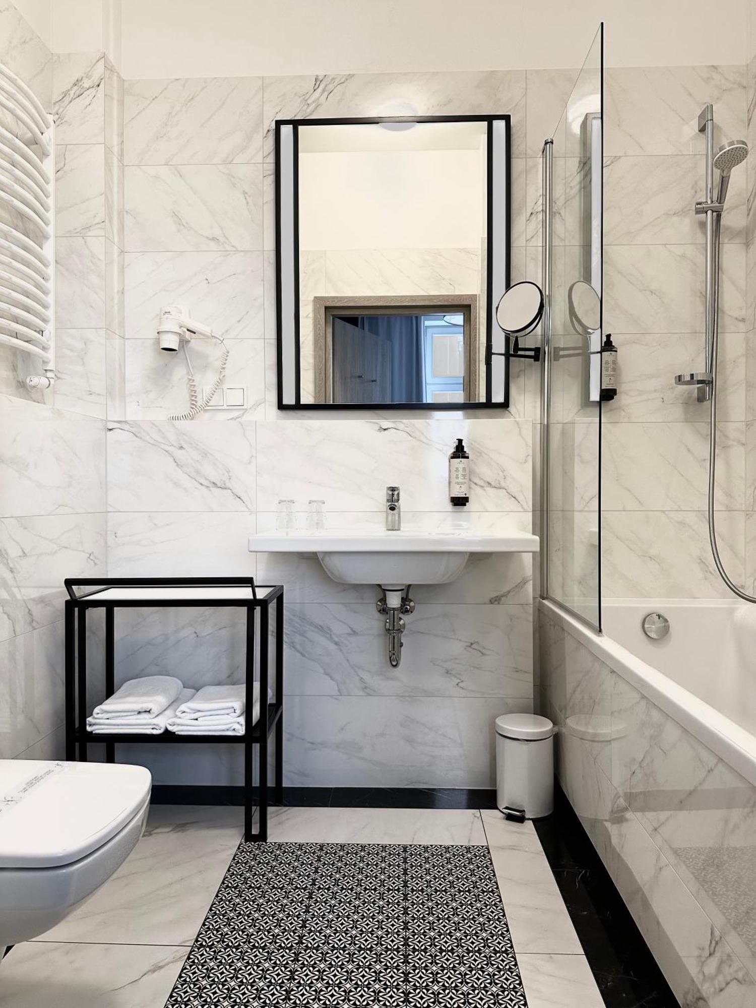 Aparthotel Amber Design 4*