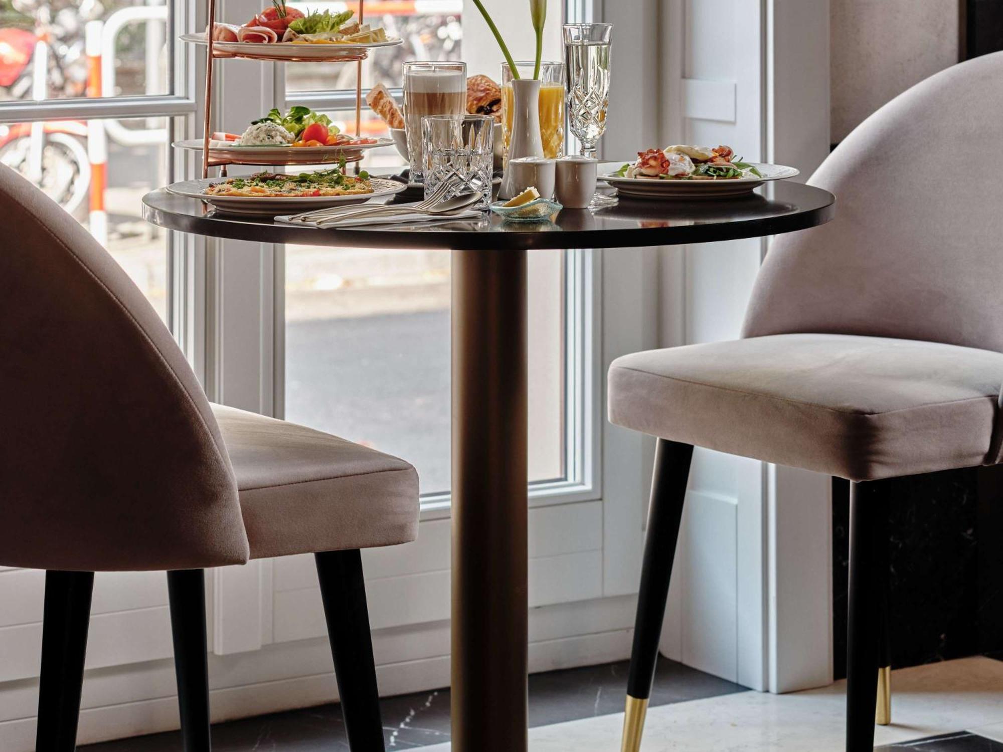 The Crown Center - Handwritten Collection Accor Krakau