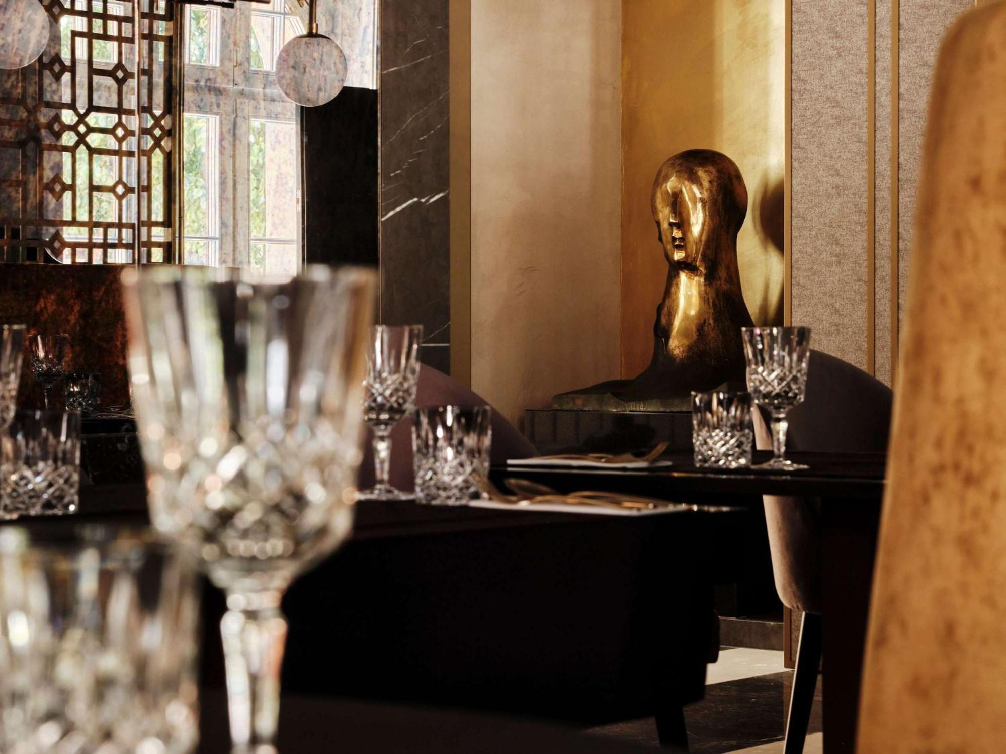 The Crown Center - Handwritten Collection Accor Krakau