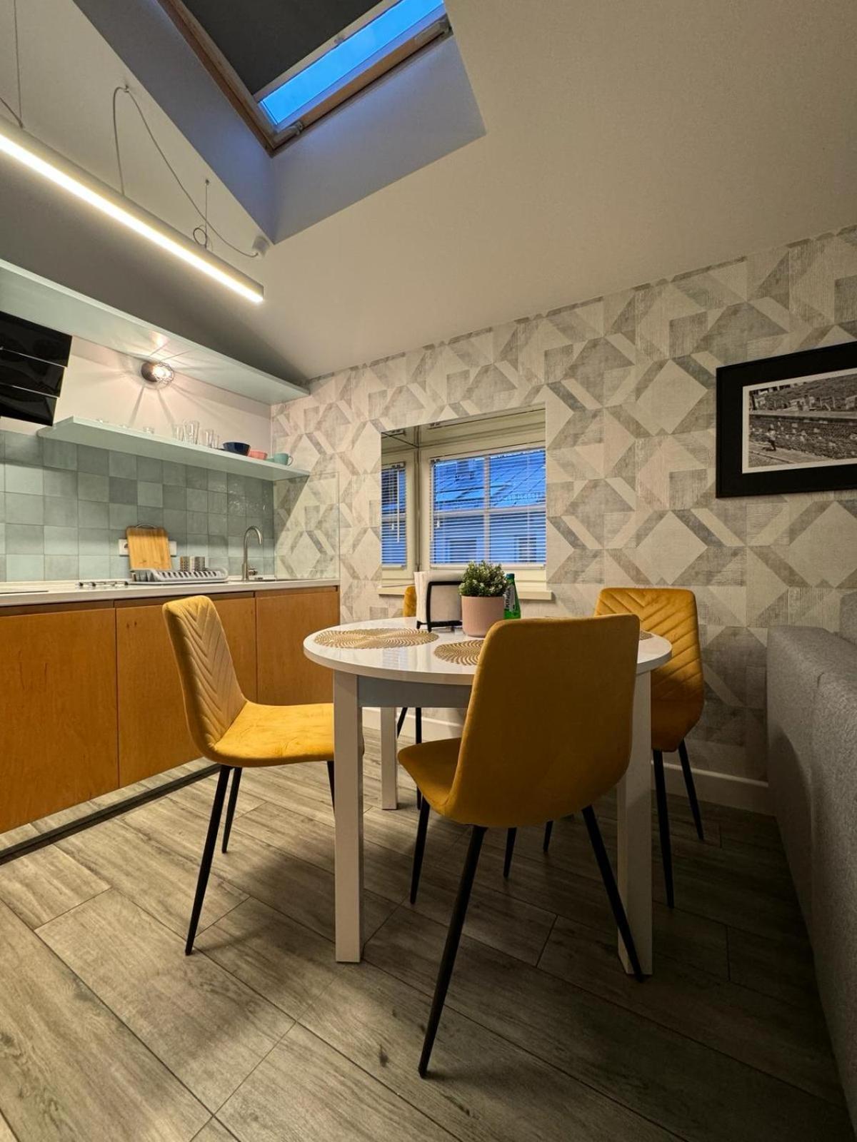 Apartamento Balcony Bliss Main Square Loft