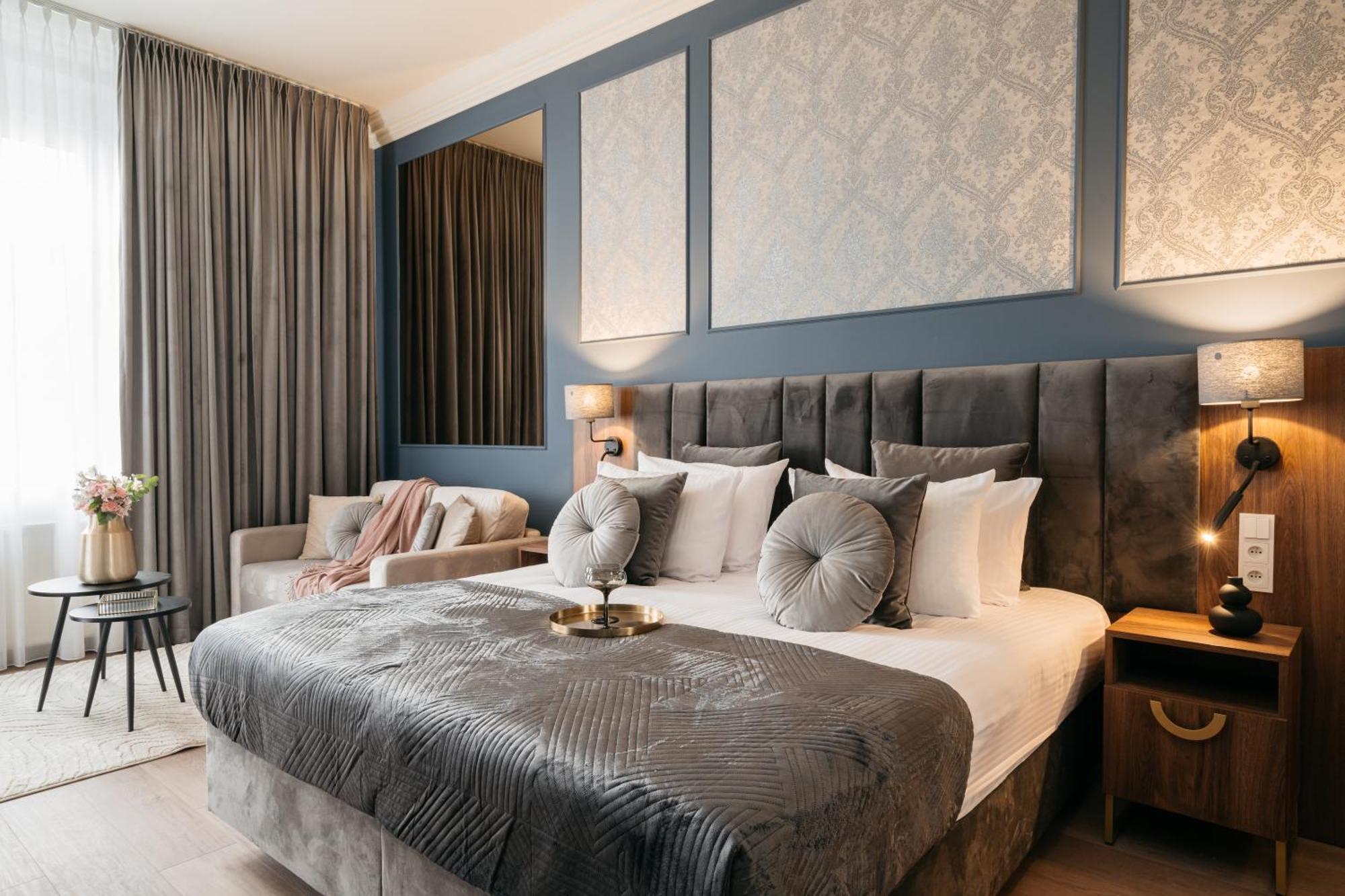 White Lotus - Loftaffair Collection Apartment