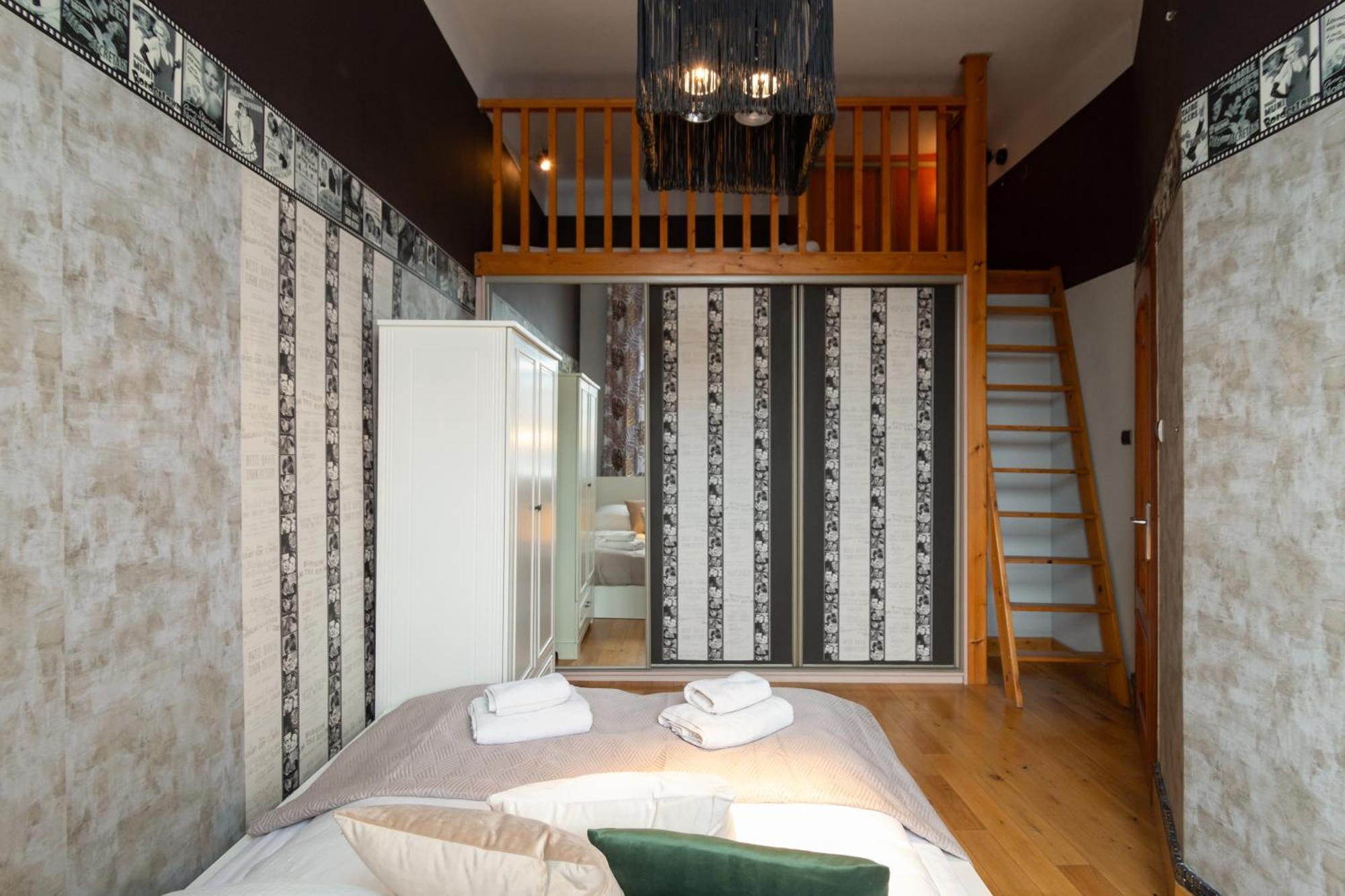 Indigo 2-bedroom In The Center
