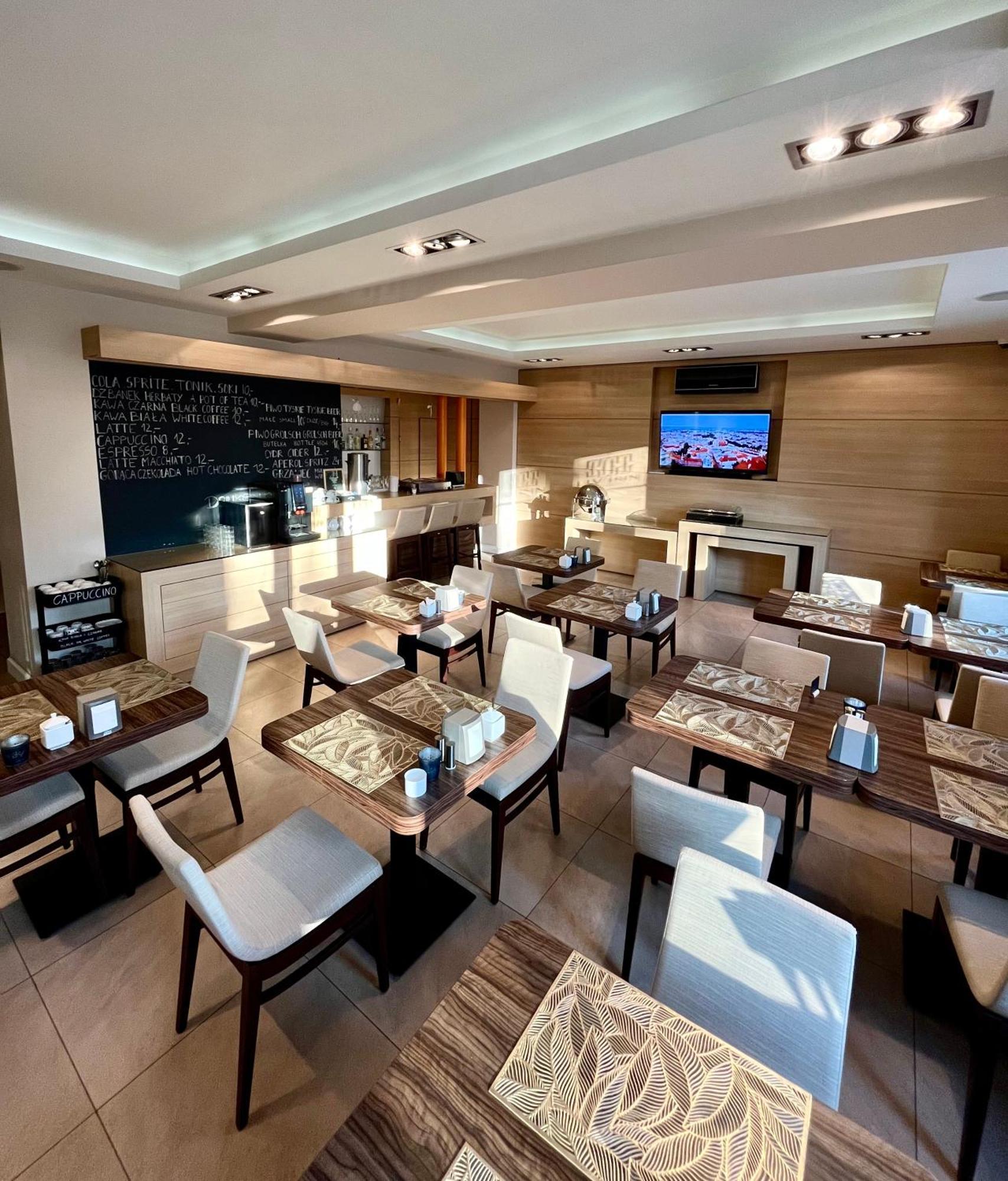 Aparthotel Liv'inn 3*