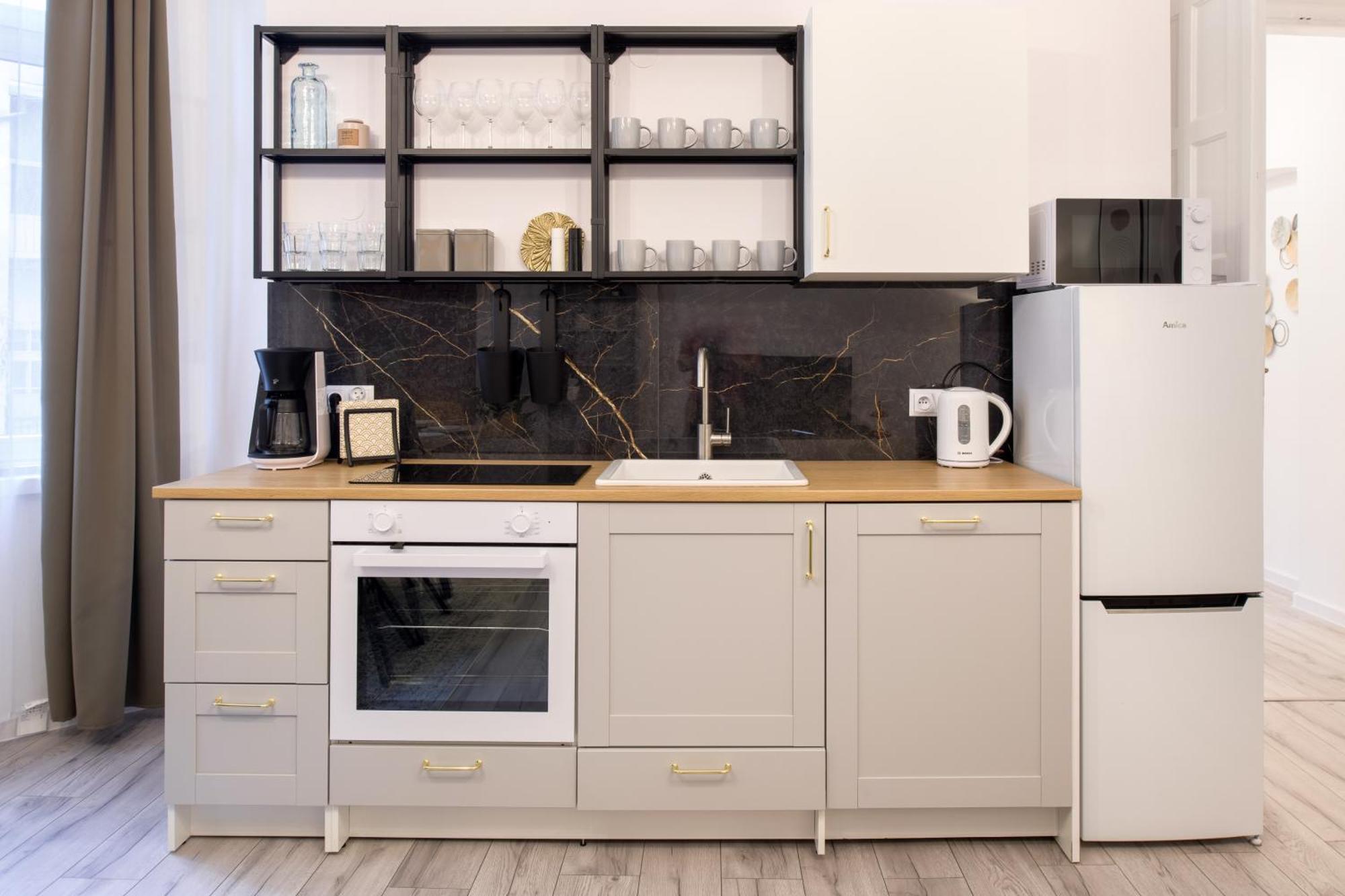Wawelove Pilsudskiego - 3 Bedroom Apt. With Balcony And Free Parking! Apartment Krakow