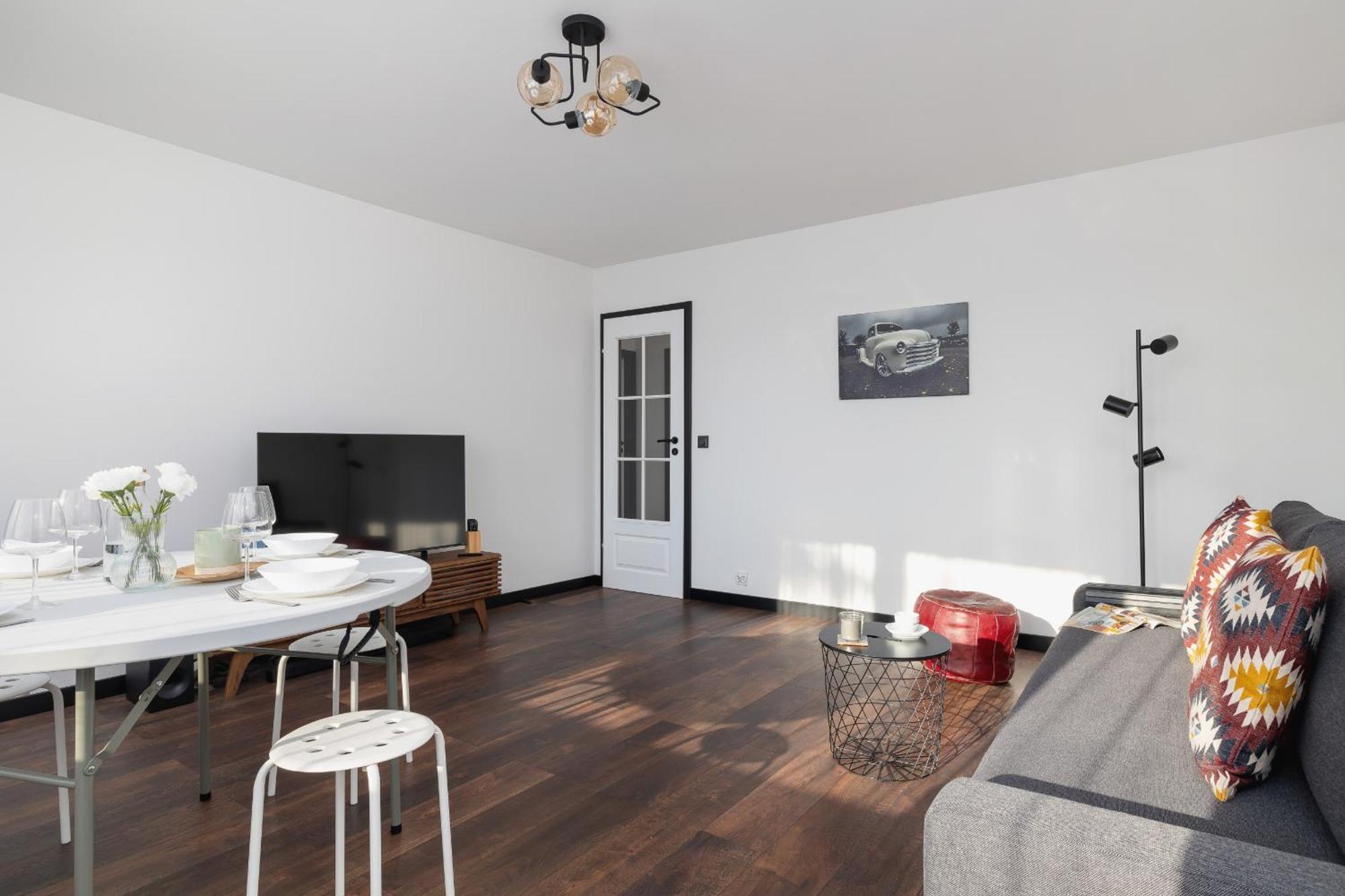 Comfortable Two-bedroom Strzelcow By Renters * Krakow