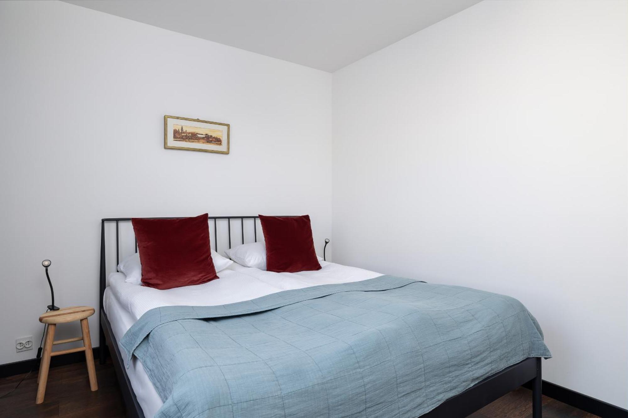 Apartment Comfortable Two-bedroom Strzelcow By Renters Krakow