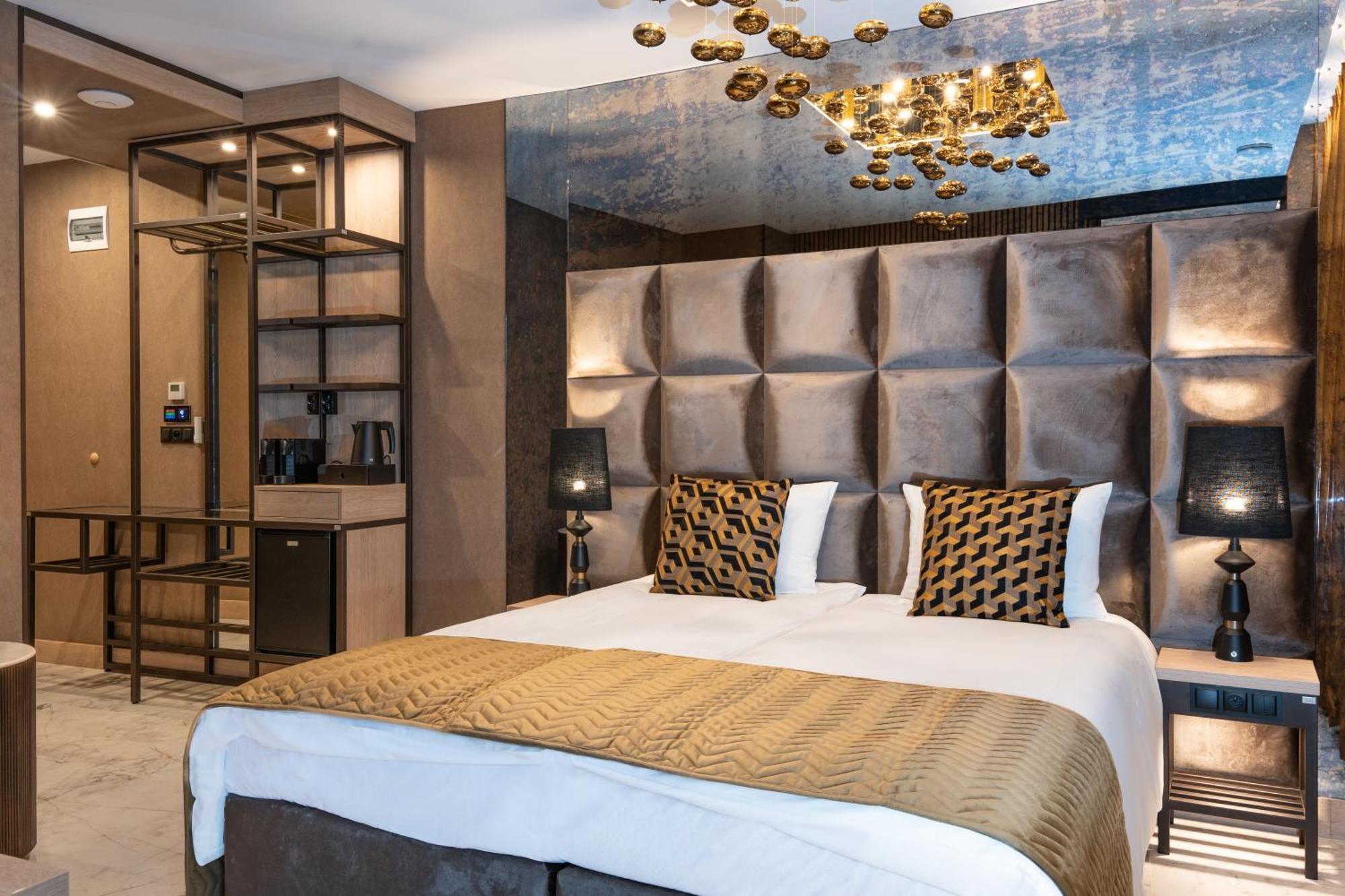 Art Luxury Hotel 4*