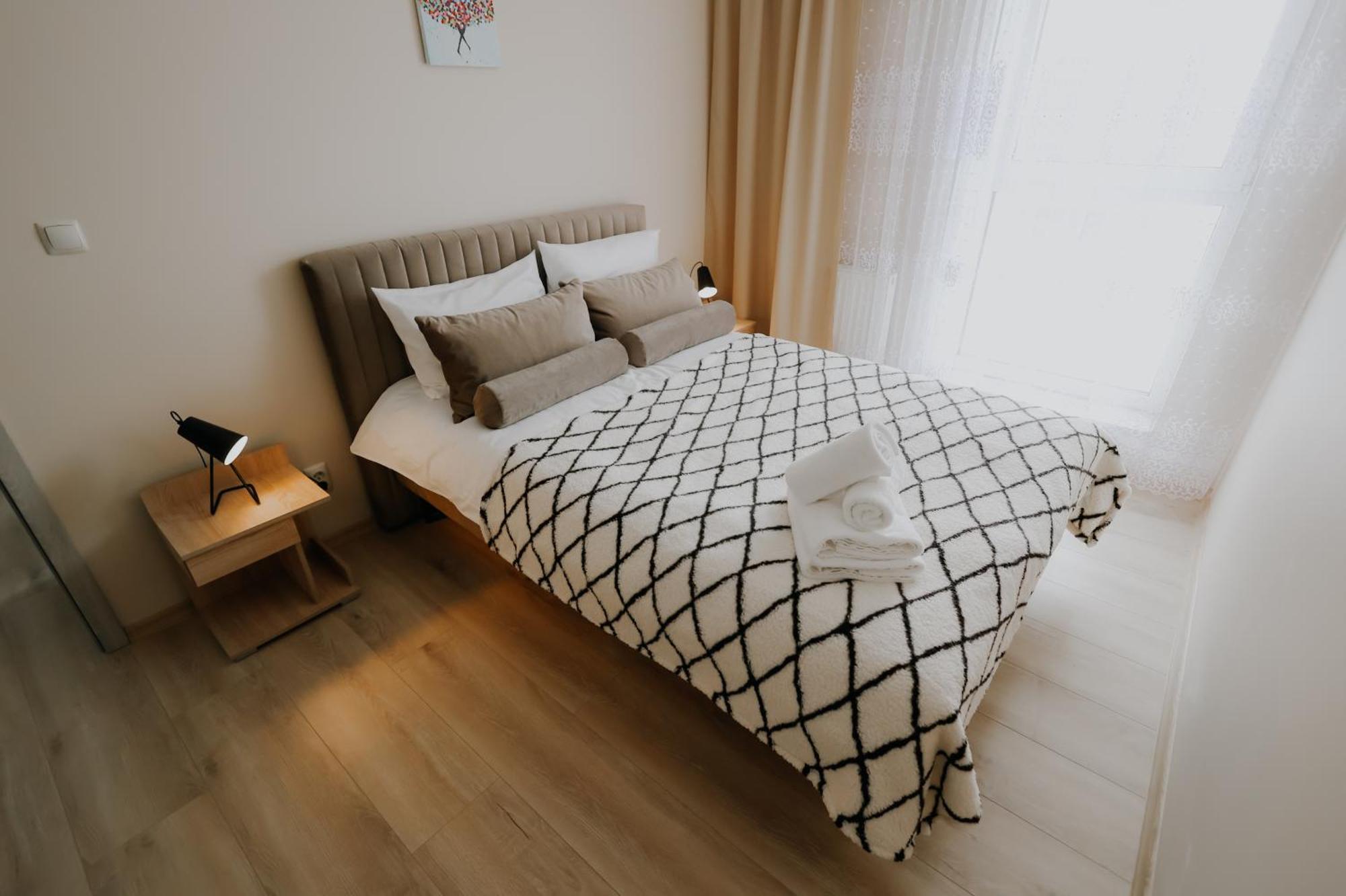 Nowy Zlocien Comfort Apartment Krakau