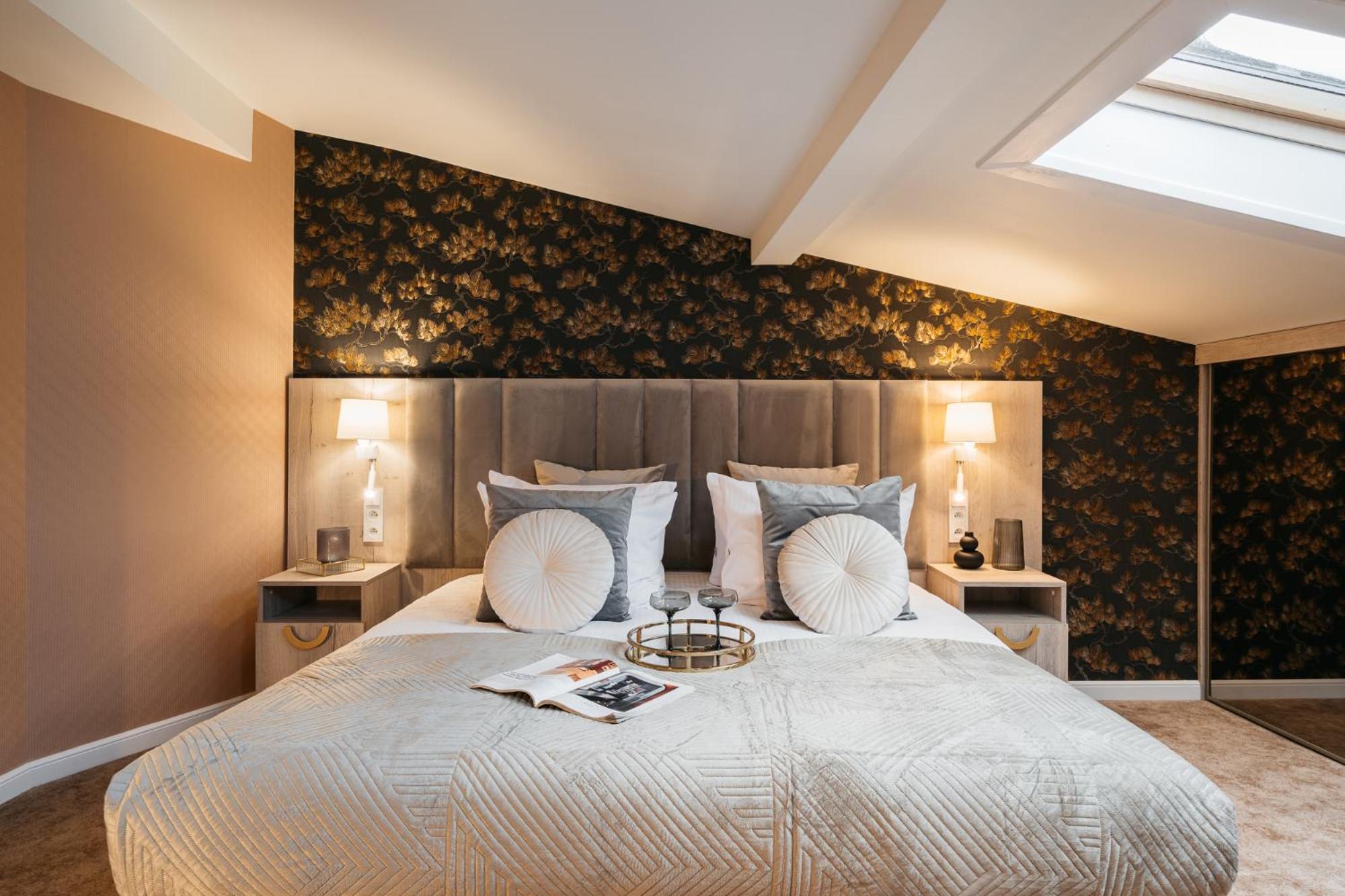 White Lotus - Loftaffair Collection Apartment