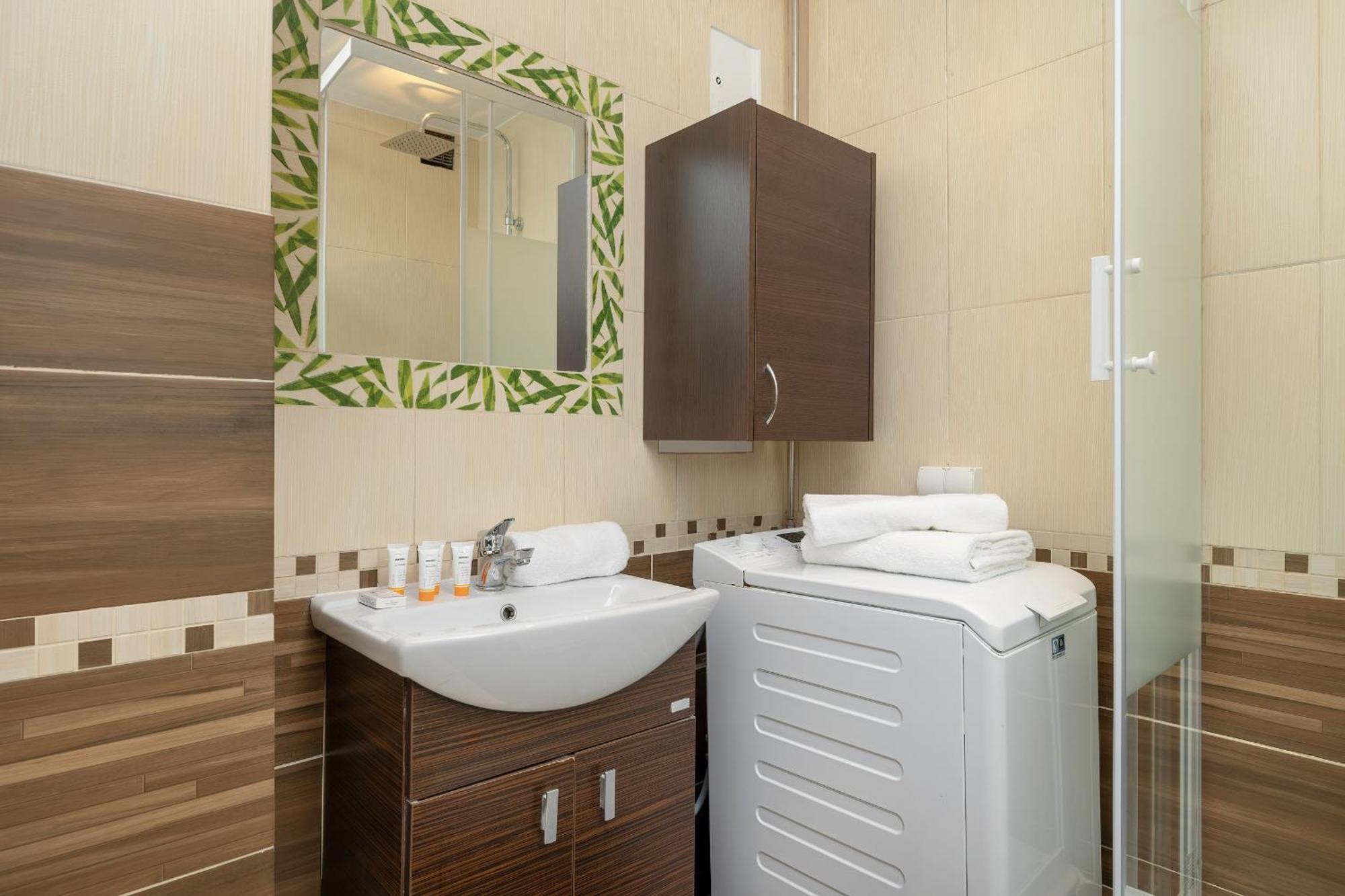 Minimalist One Bedroom In Near Wawel By Renters Apartment Krakow
