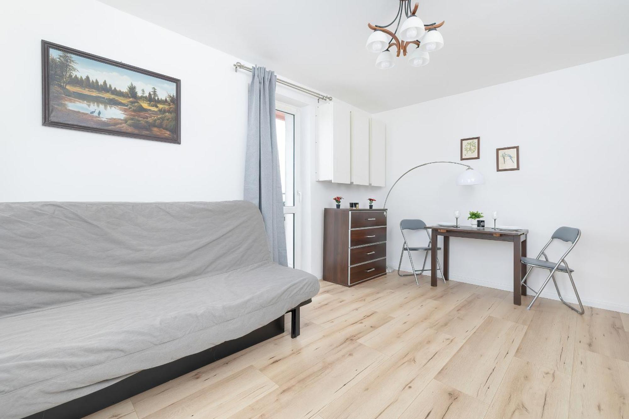 Minimalist One Bedroom In Near Wawel By Renters Krakow