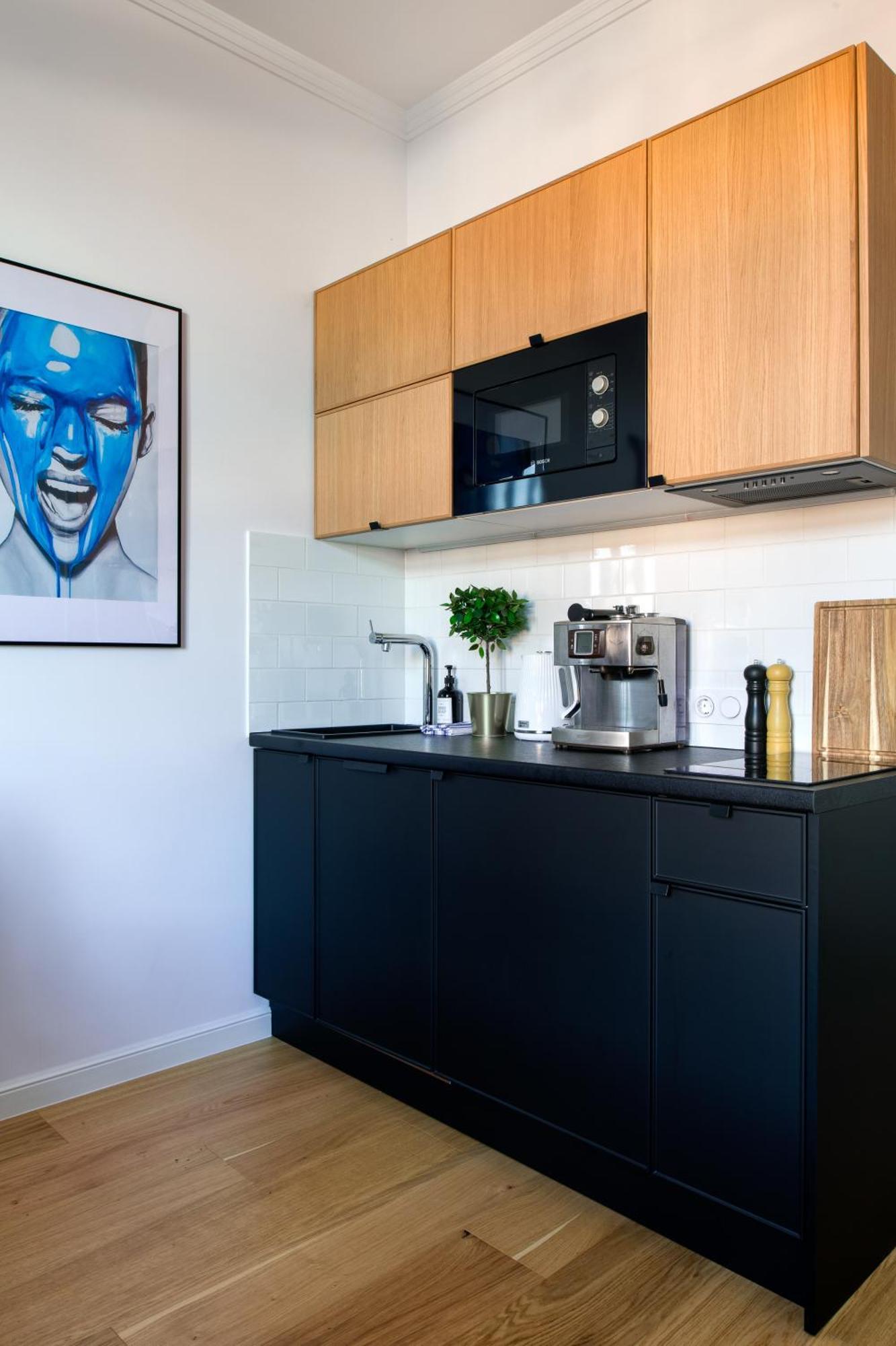 Discover - Lubomirskiego St - Classic & Modern - Near Main Station, Netflix And Ac Krakau