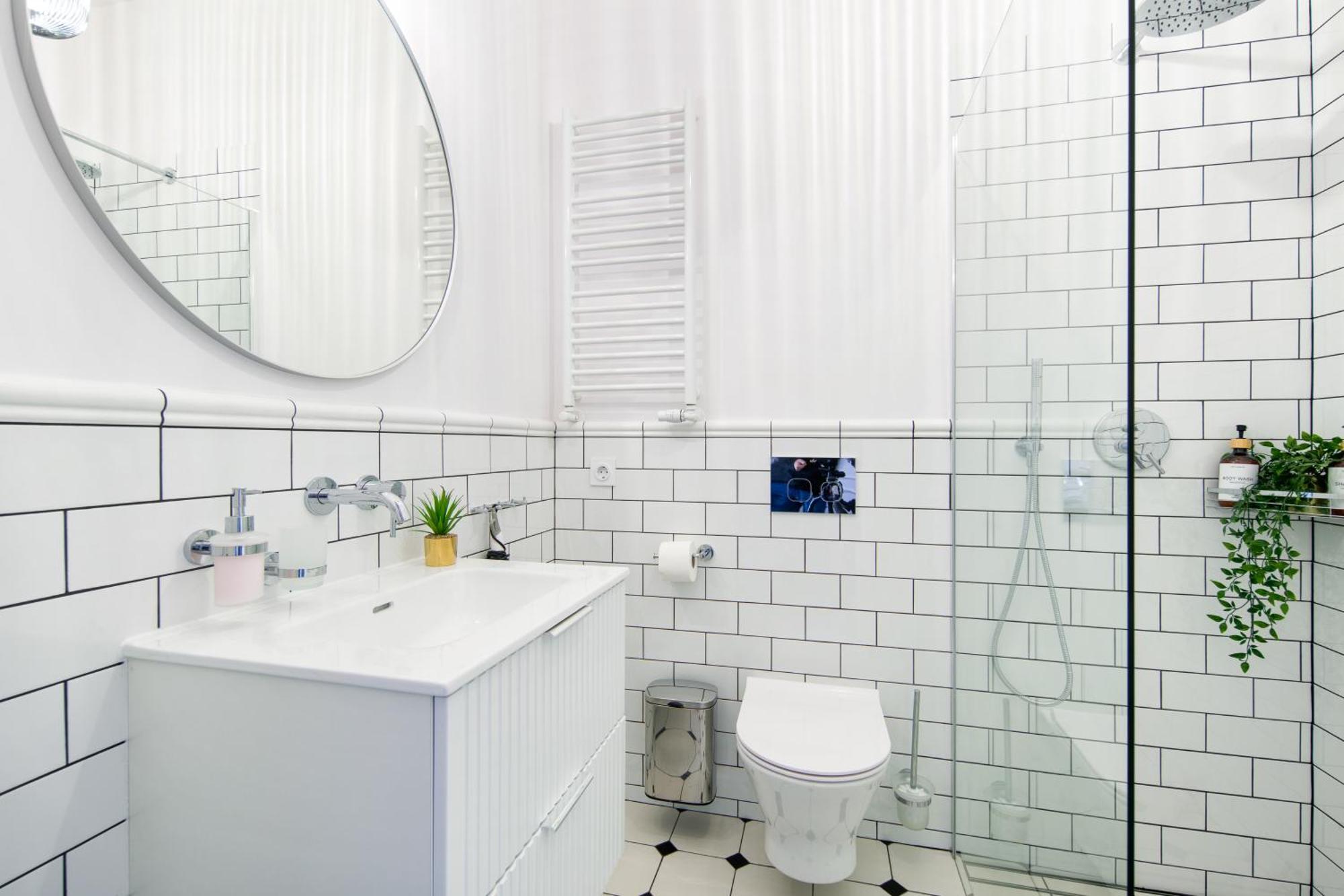 Discover - Lubomirskiego St - Classic & Modern - Near Main Station, Netflix And Ac * Krakau