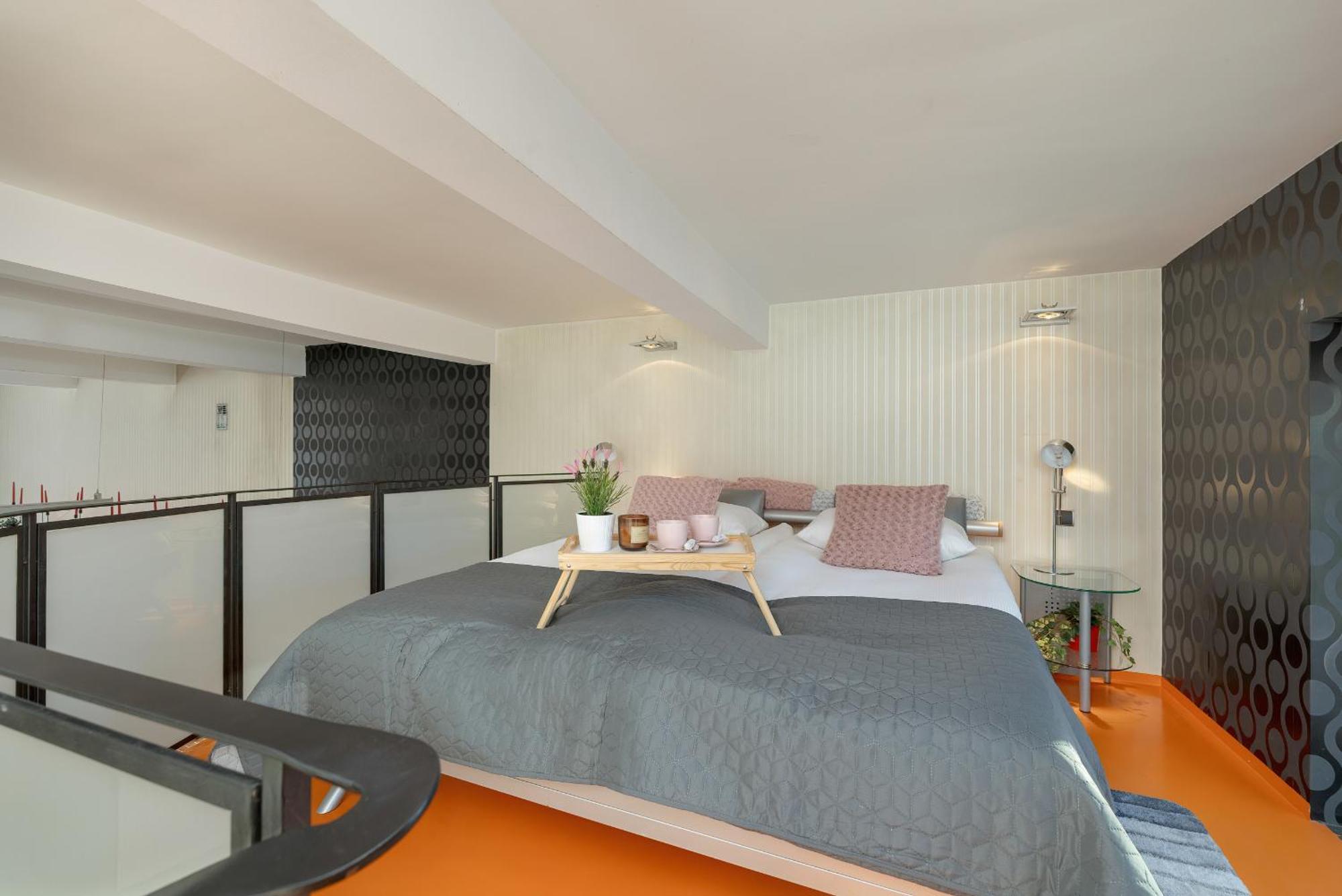Apartment Apartament Przyszlosci, 2 Sypialnie W Krakowie By Renters *