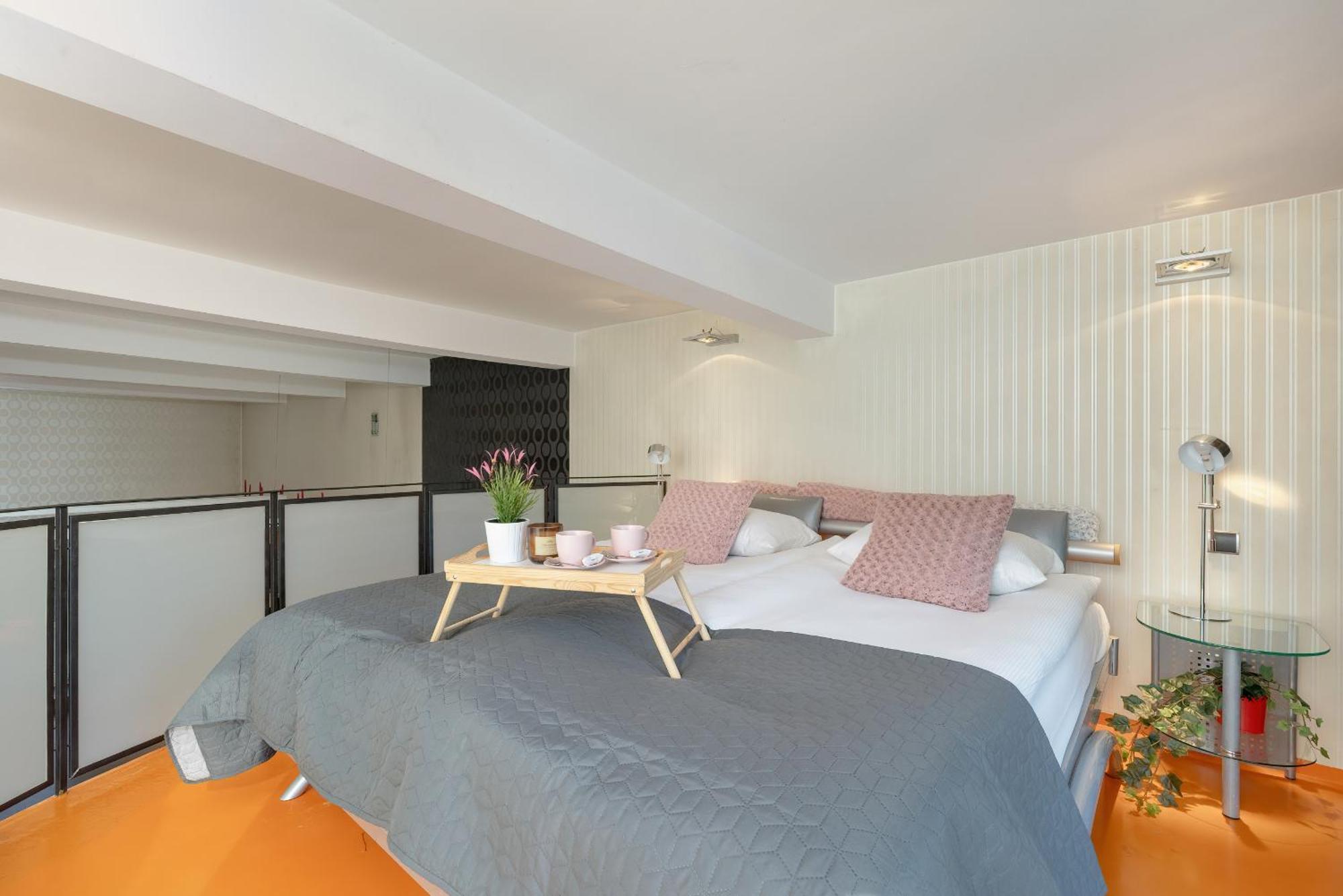 Apartament Przyszlosci, 2 Sypialnie W Krakowie By Renters Apartment
