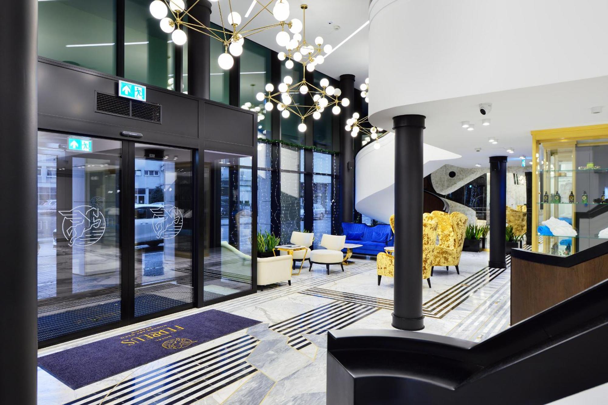 Ferreus Modern Art Deco Hotel
