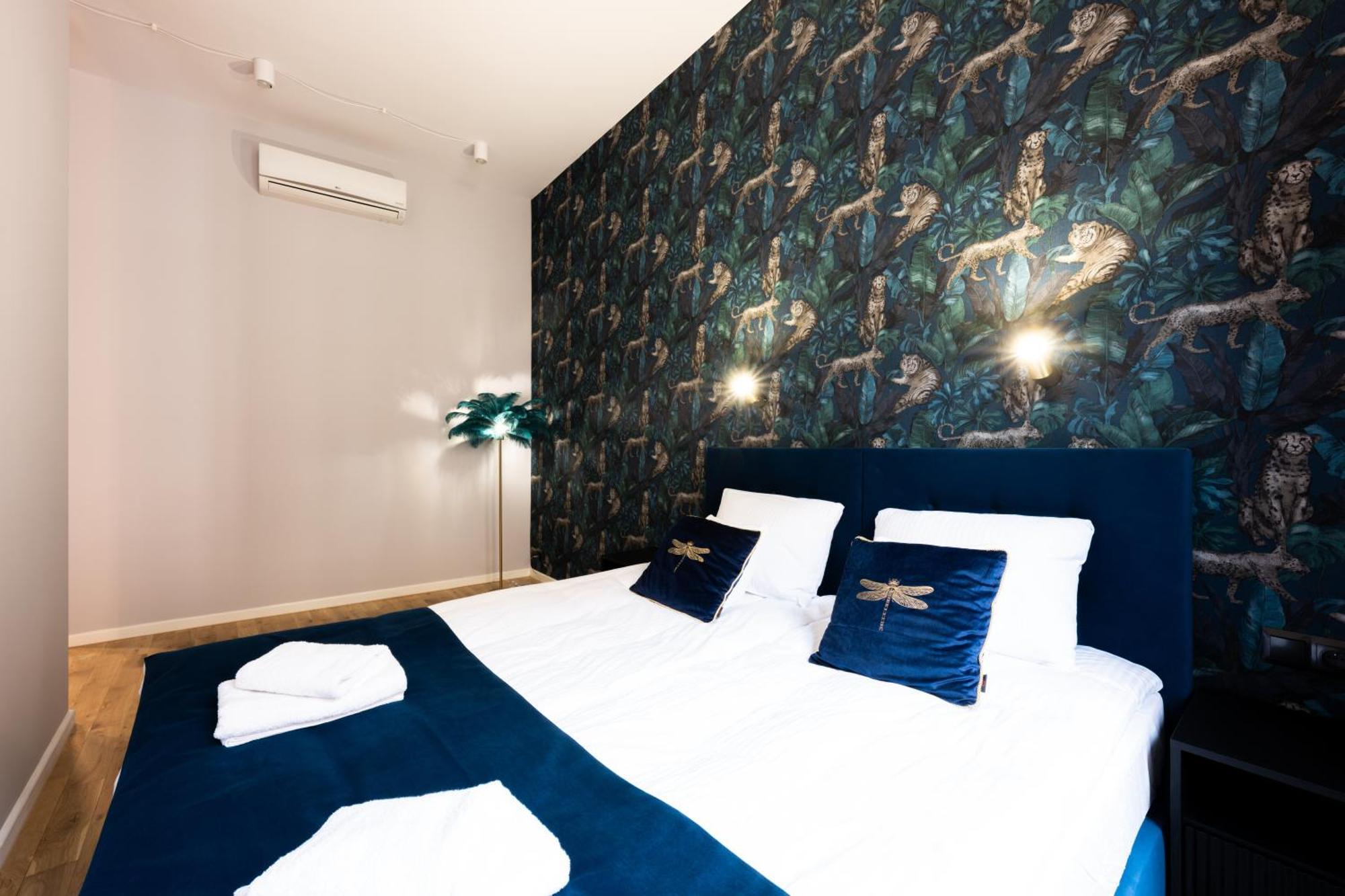 Bracka Main Square Apartamento