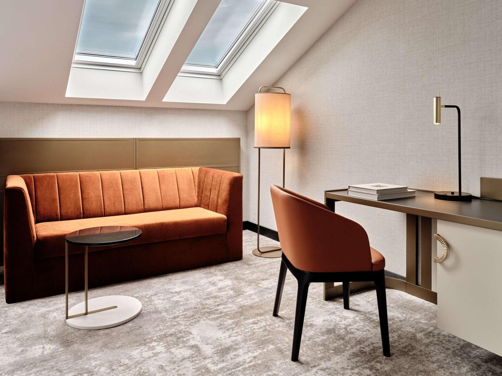 The Crown Center - Handwritten Collection Accor Hotel 4*