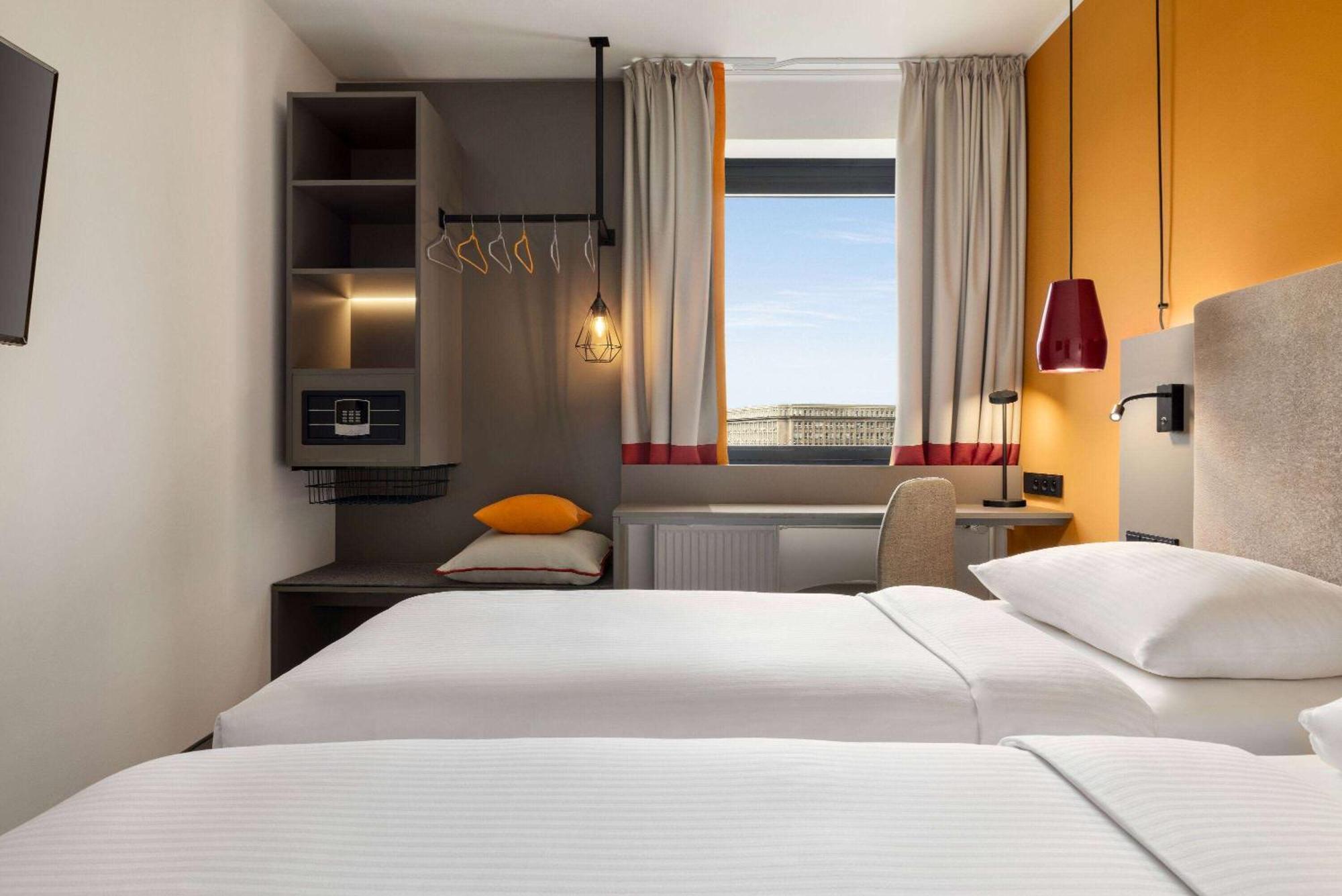 Vienna House Easy By Wyndham Cracow Hotel
