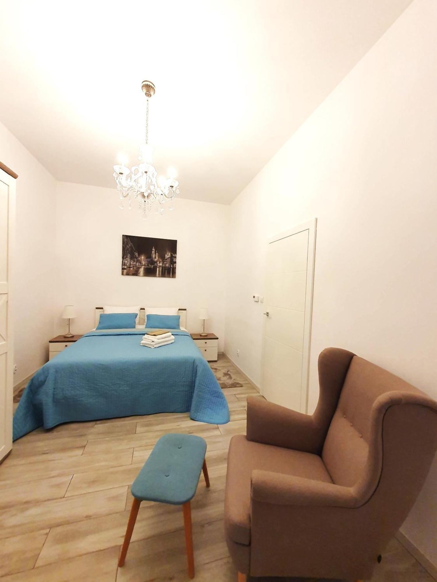 Z-1 Old Town O&p Apartfamily *