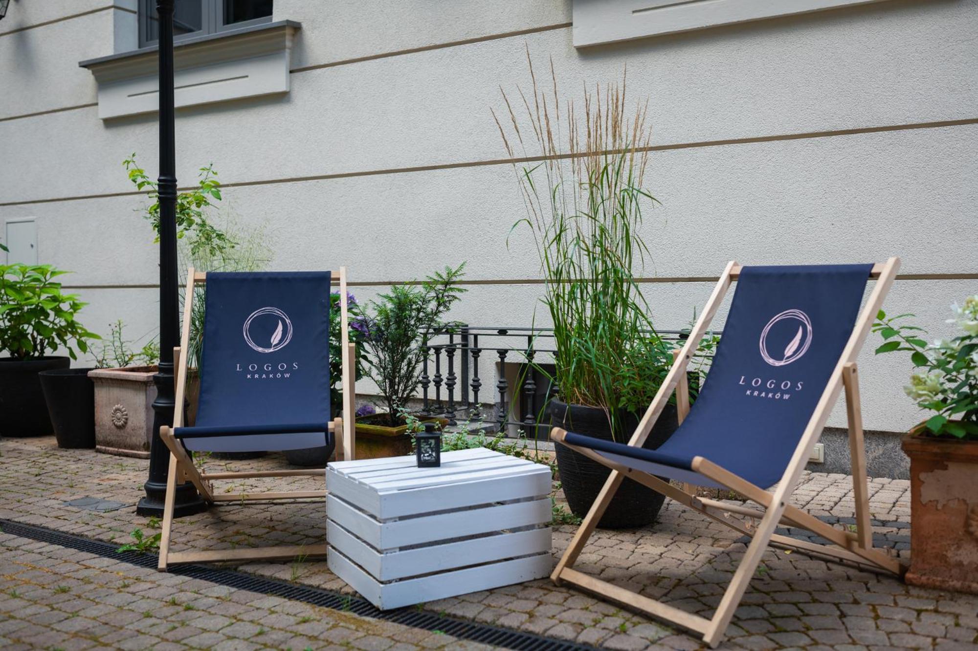 Hotel Logos