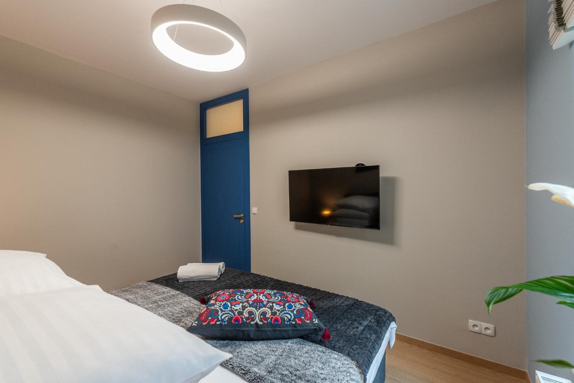 Lights Mostowa 6 Apartment Krakau
