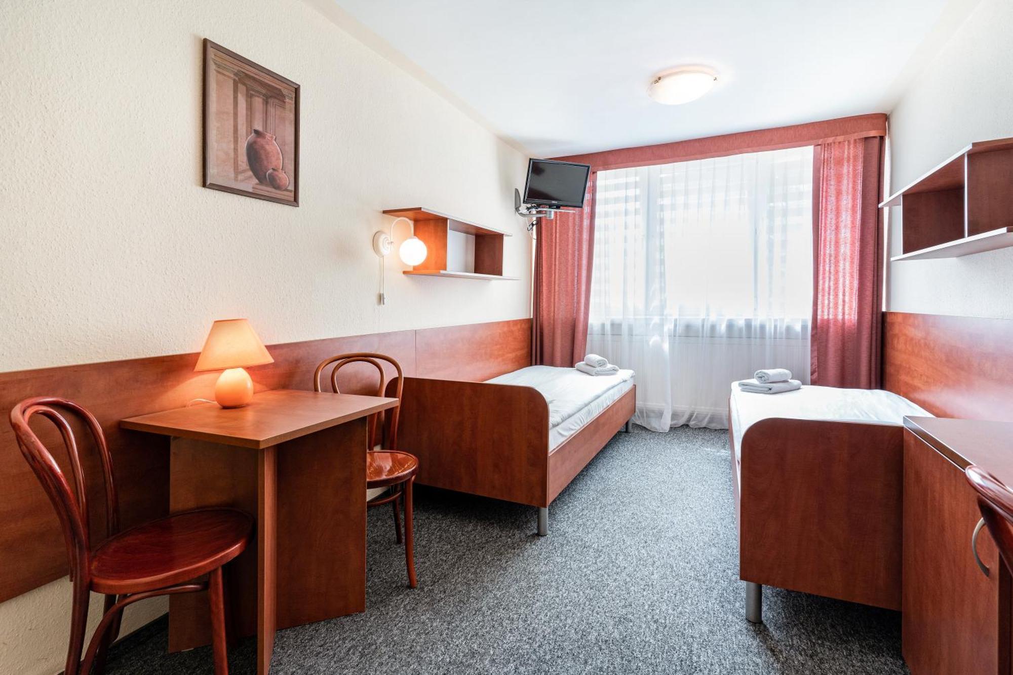 Alf 2* Krakow