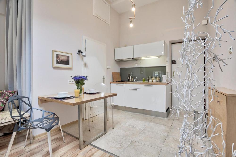 Apartment Tyzenhauz Old Town Krakow